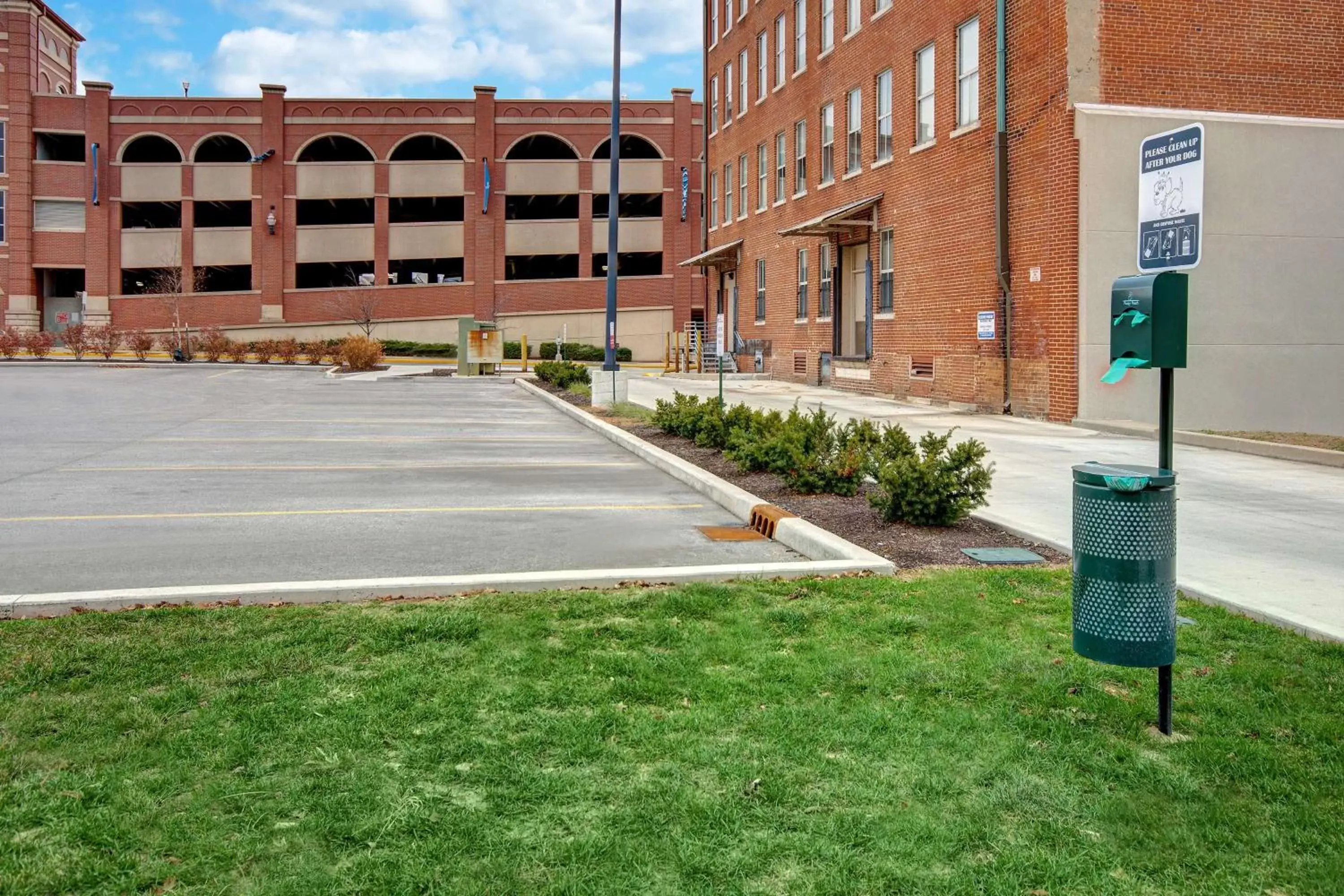 Property Building in Hilton Garden Inn Terre Haute