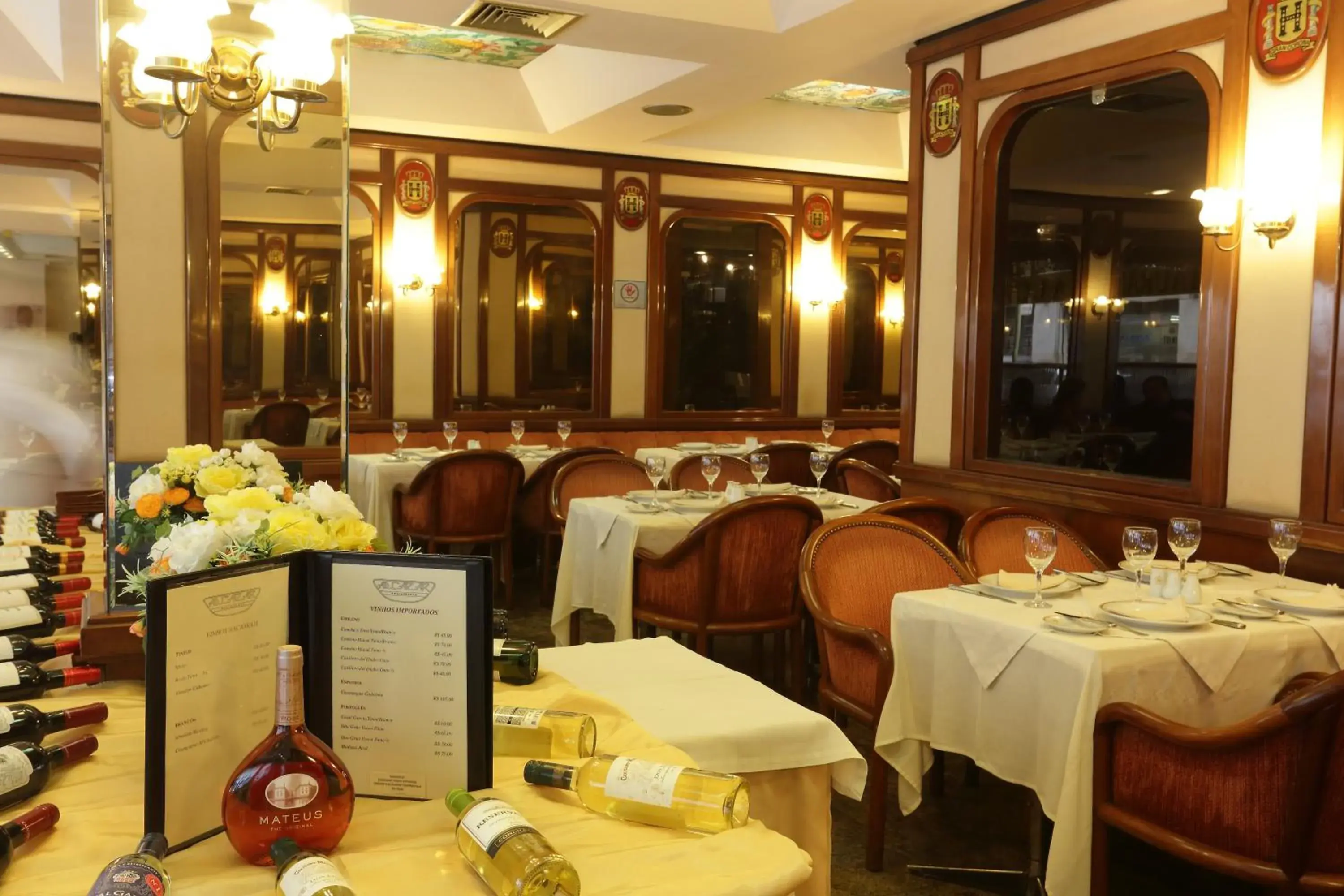 Restaurant/Places to Eat in Hotel Gran Corona