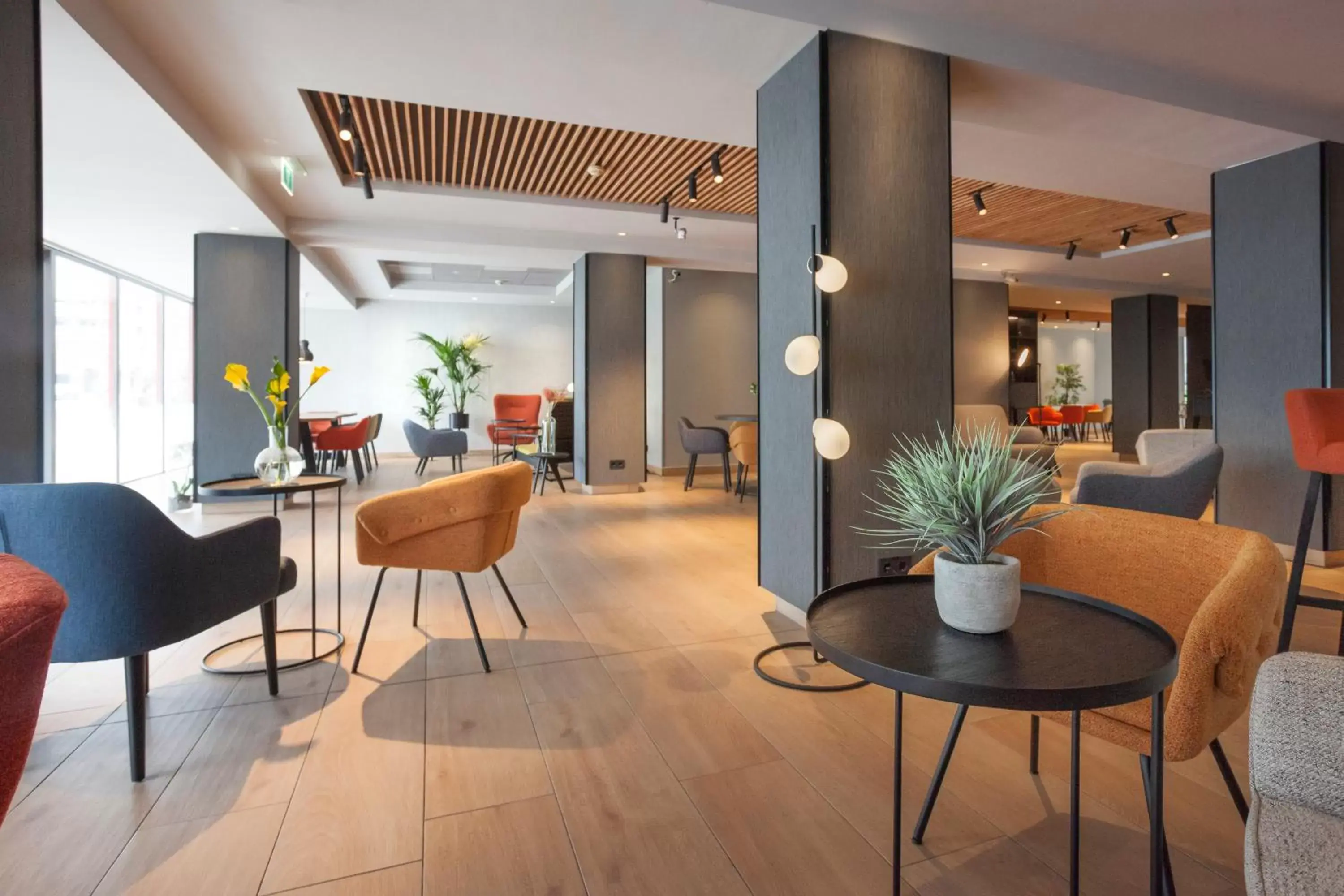 Lounge or bar, Lobby/Reception in ibis Styles Den Haag Scheveningen