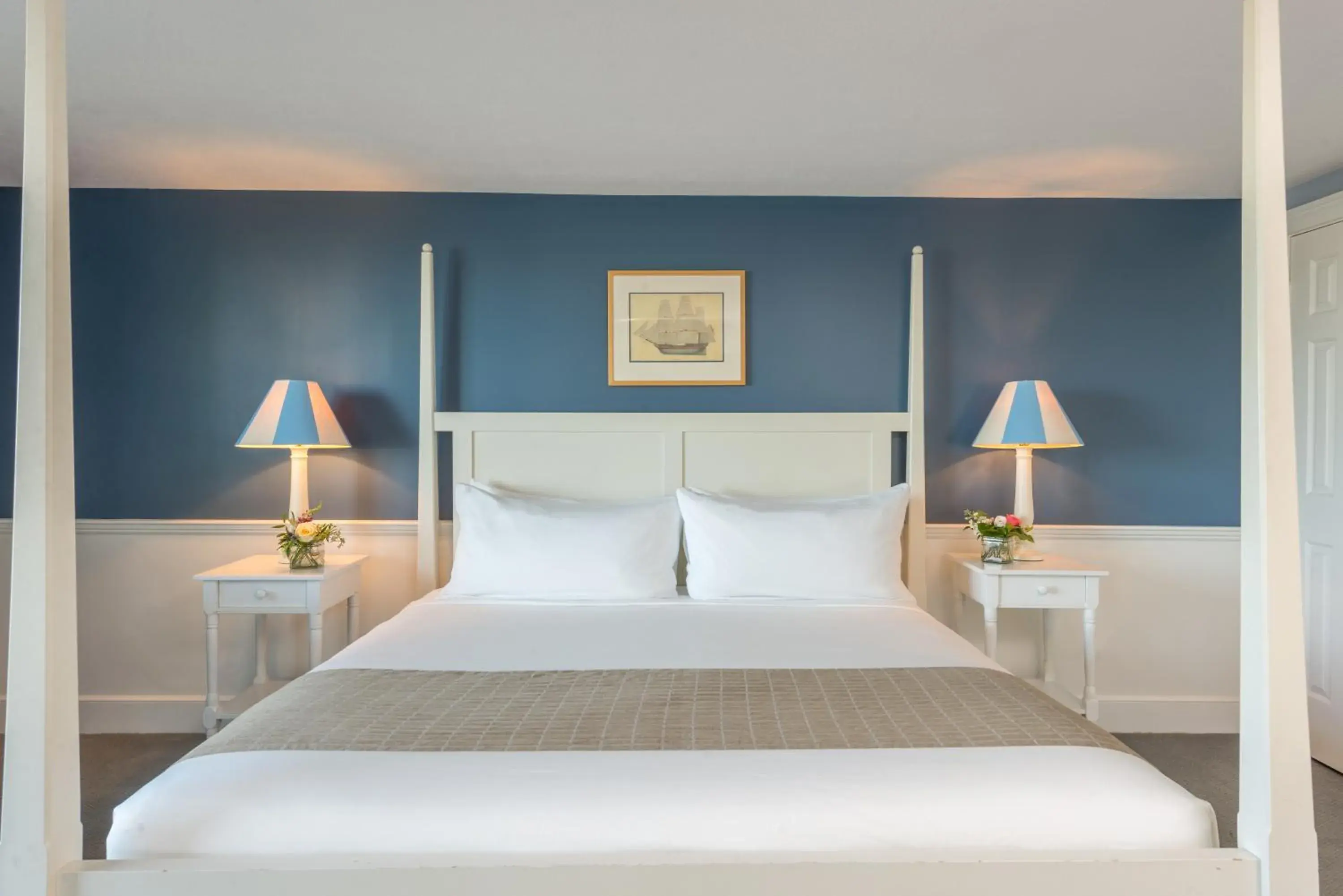 Riverside King Waterview in Breakwater Inn Riverside King Waterview in Breakwater Inn