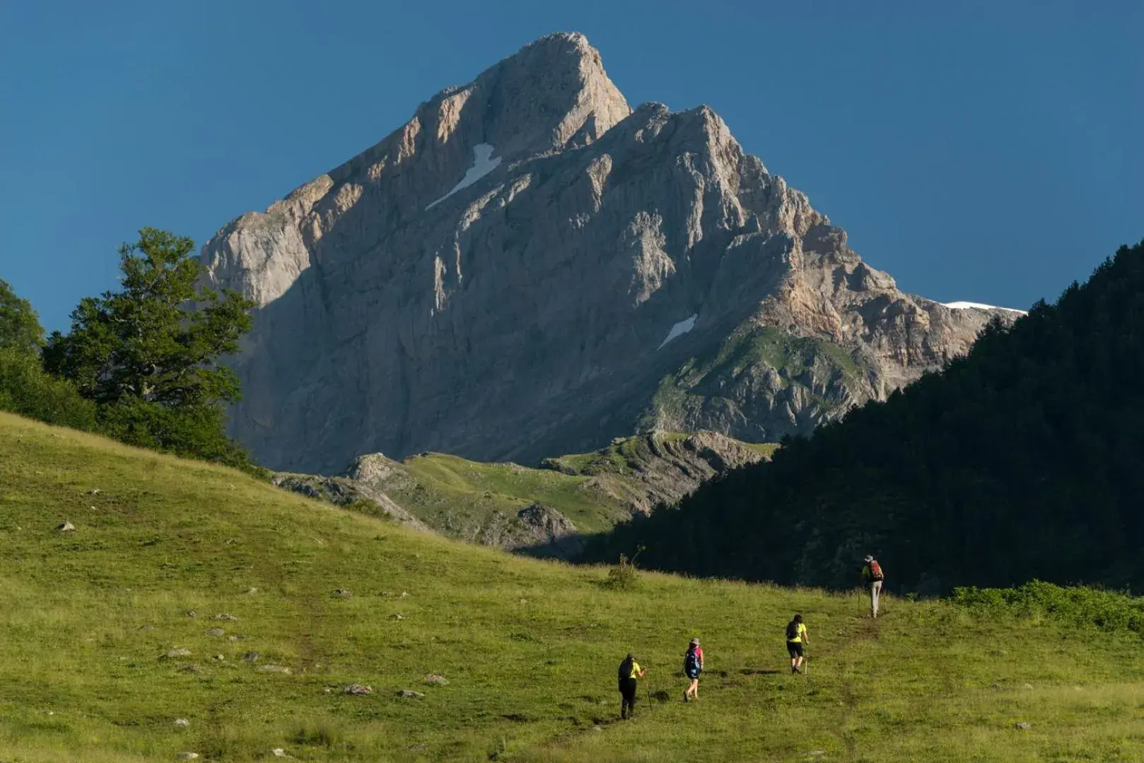 Hiking in Hotel El Acebo