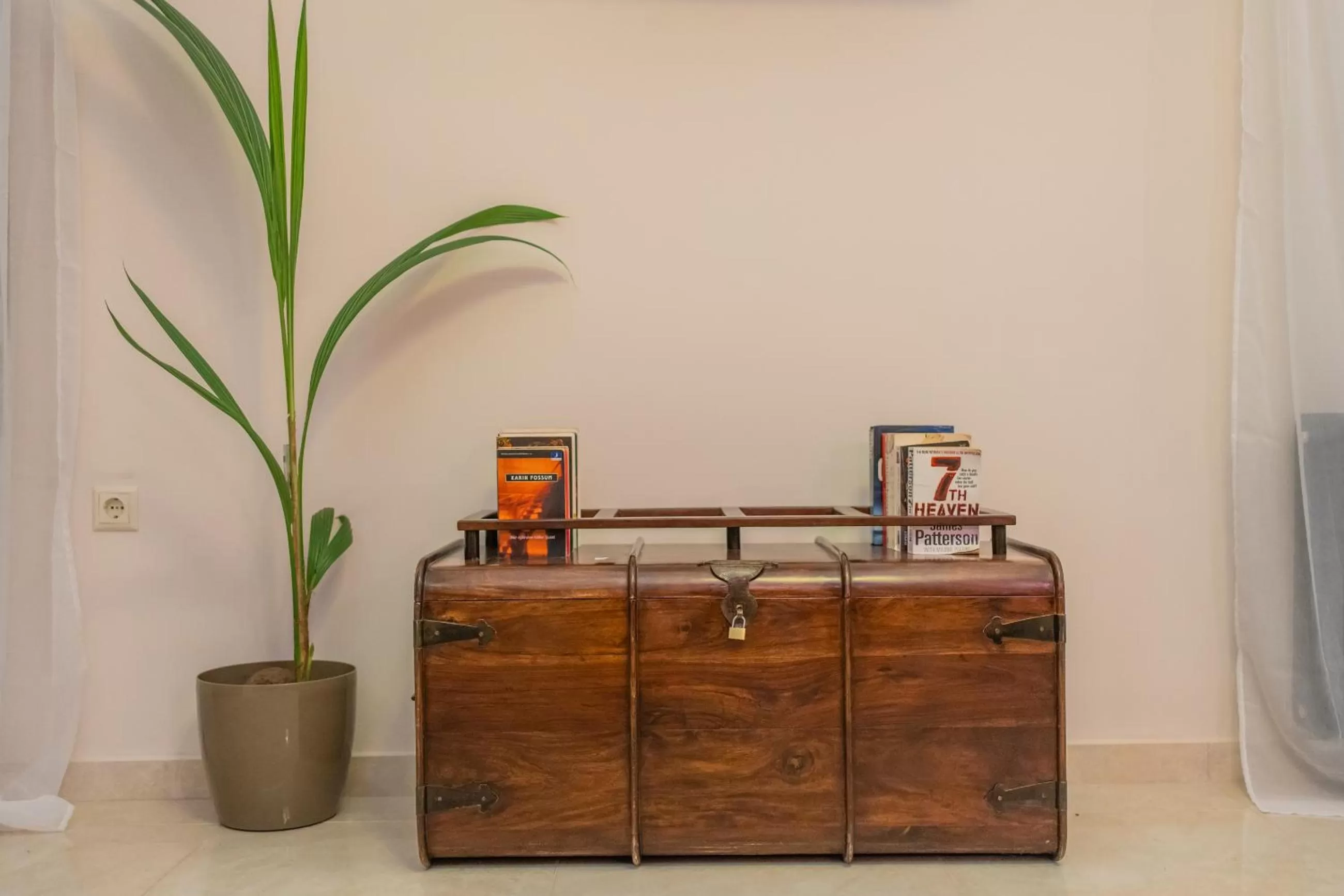 The Stone Manor , Noho boutique hotel Thissio