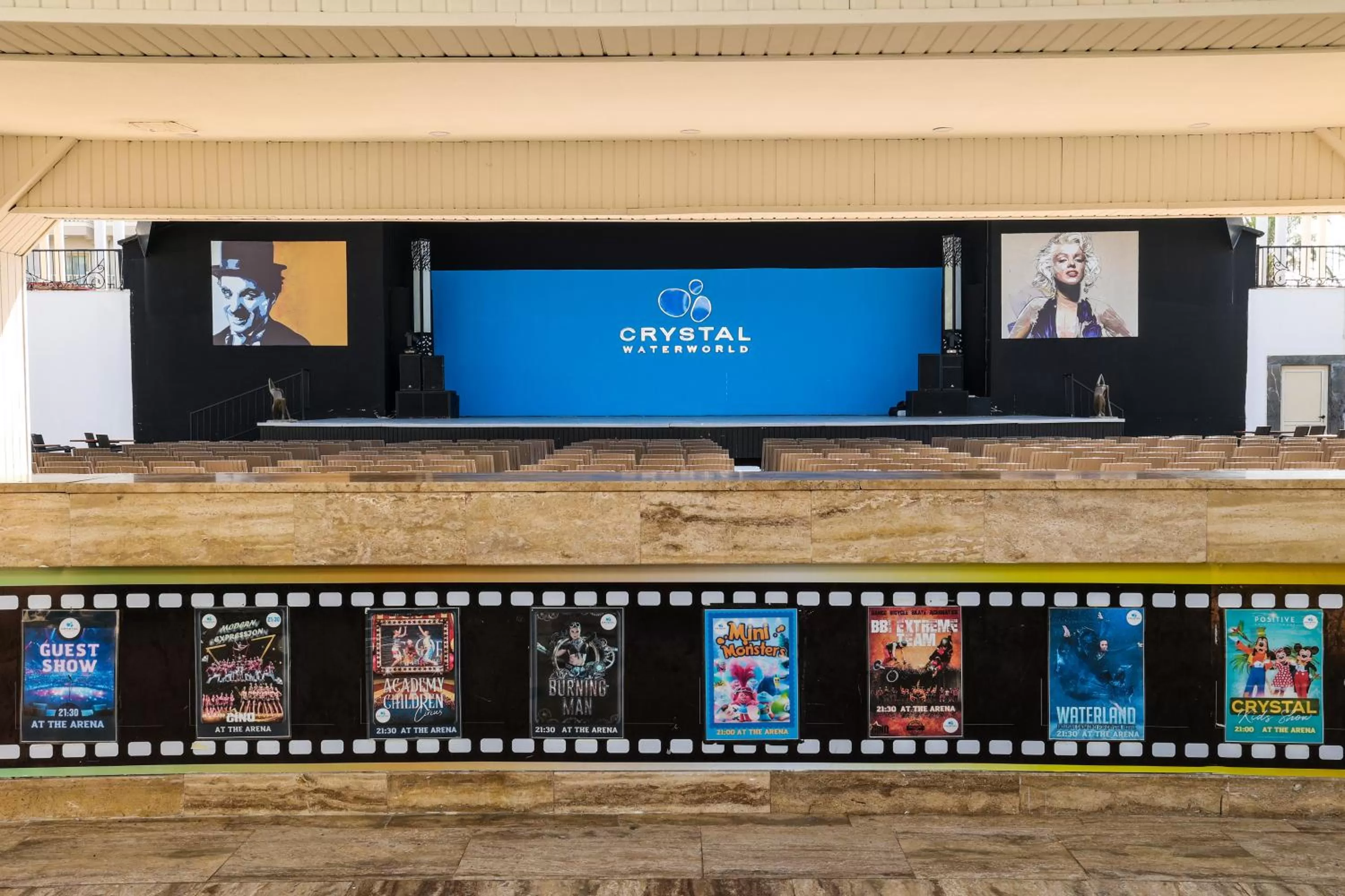 Evening entertainment in Crystal Waterworld Aqua Collection - Ultimate All Inclusive