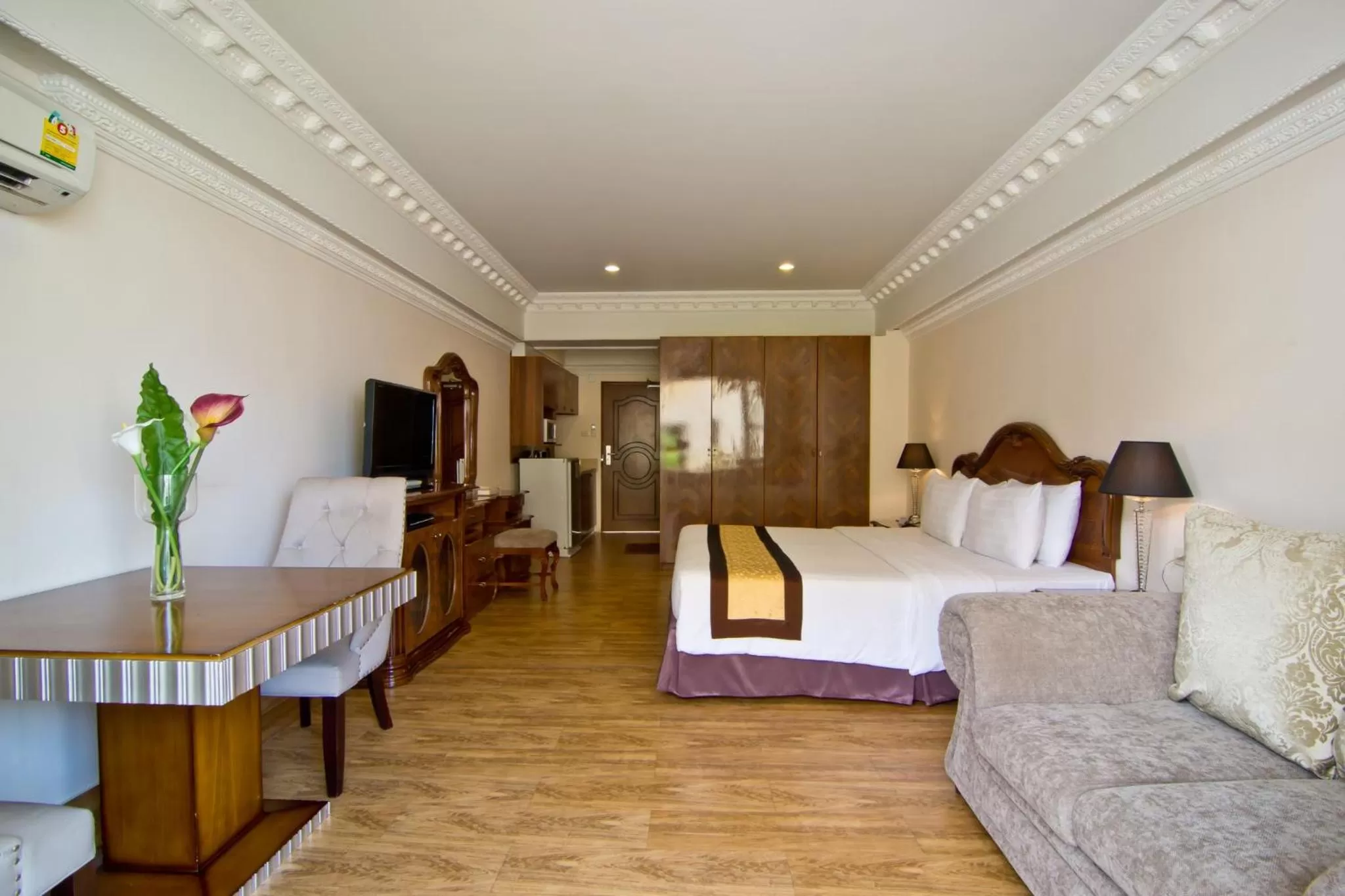 Bed in LK Royal Suite