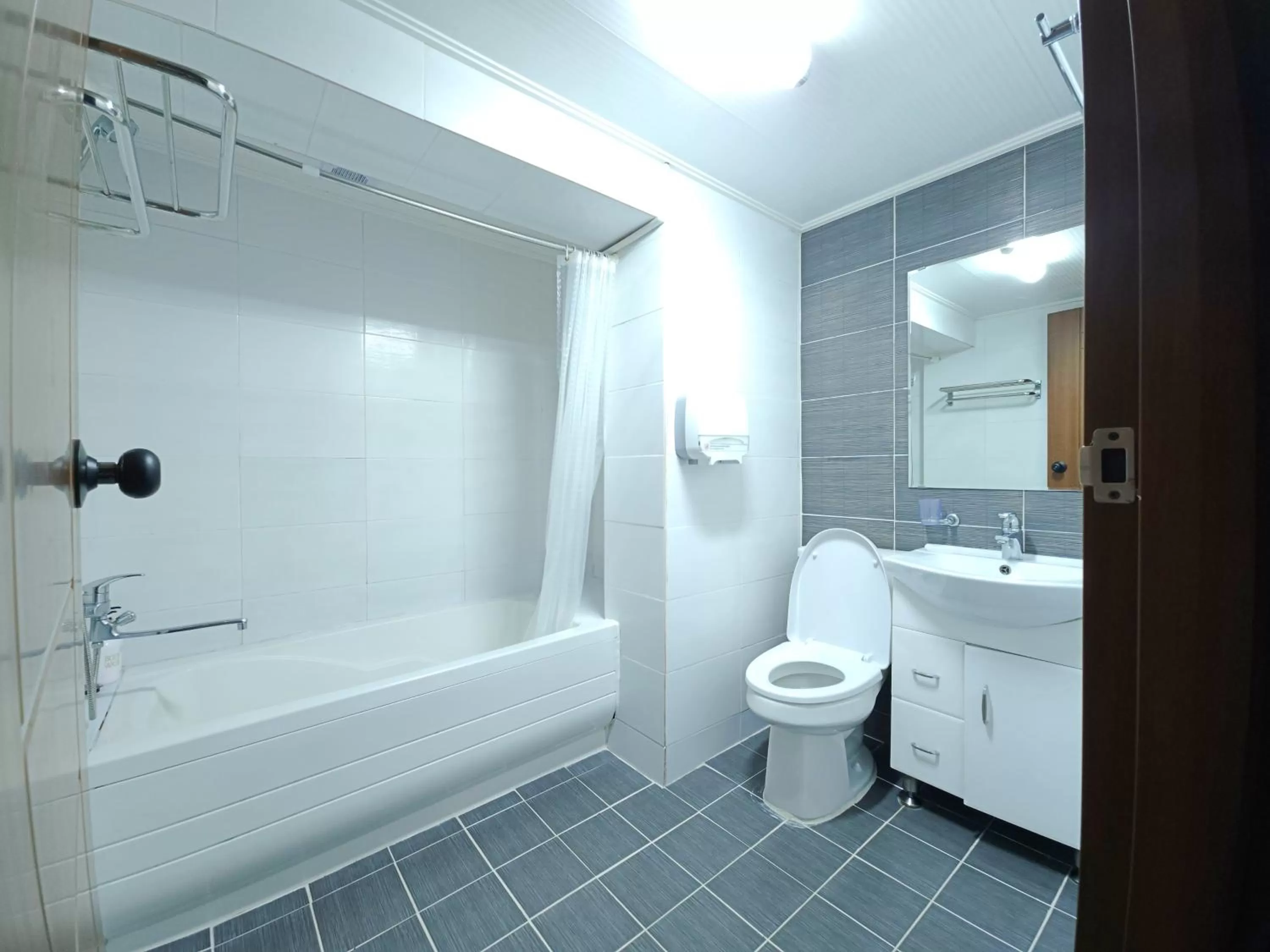 Bathroom in OYO Rooftop Hostel