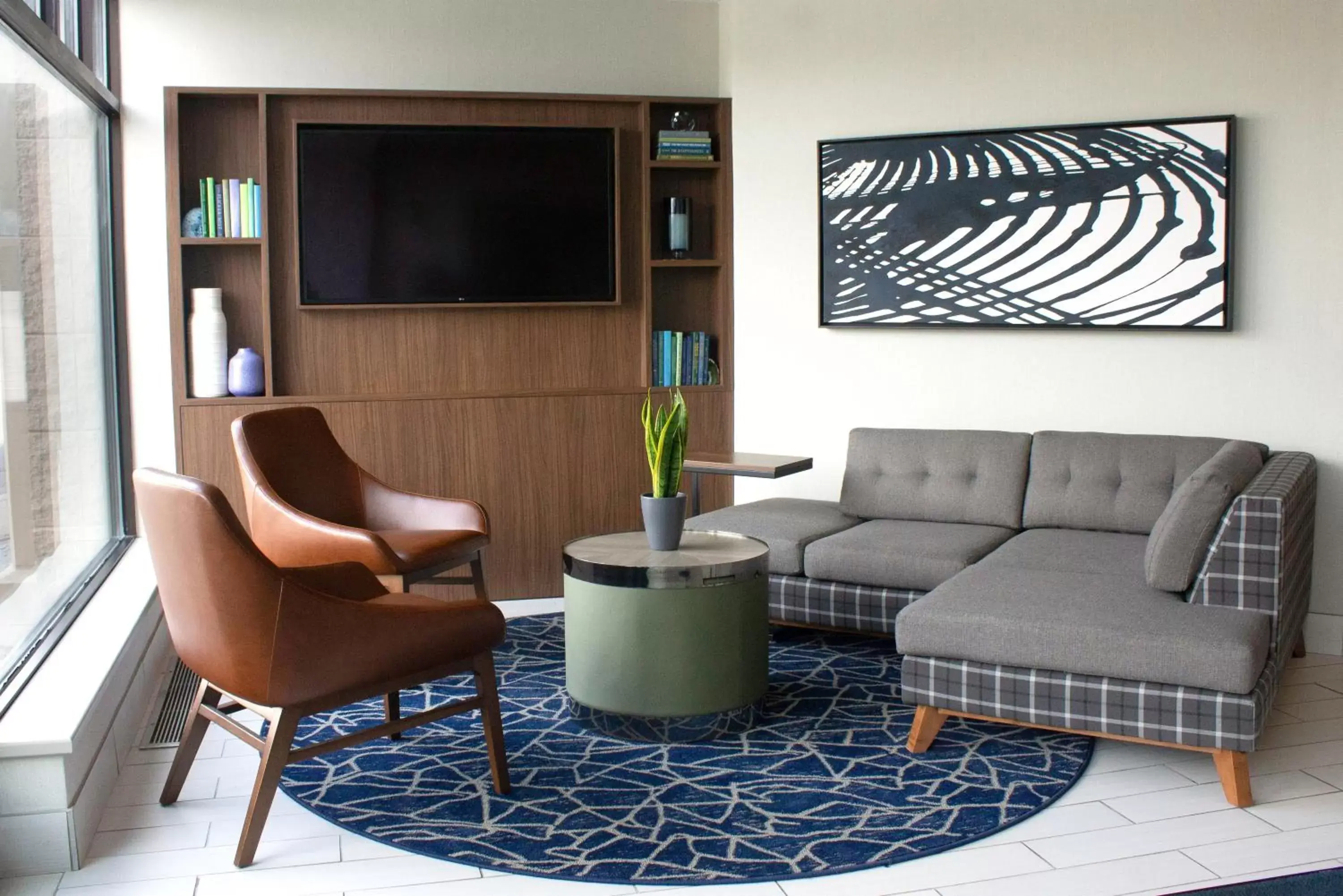 Property building in Holiday Inn Express & Suites Boston - Cambridge by IHG Property building in Holiday Inn Express & Suites Boston - Cambridge by IHG