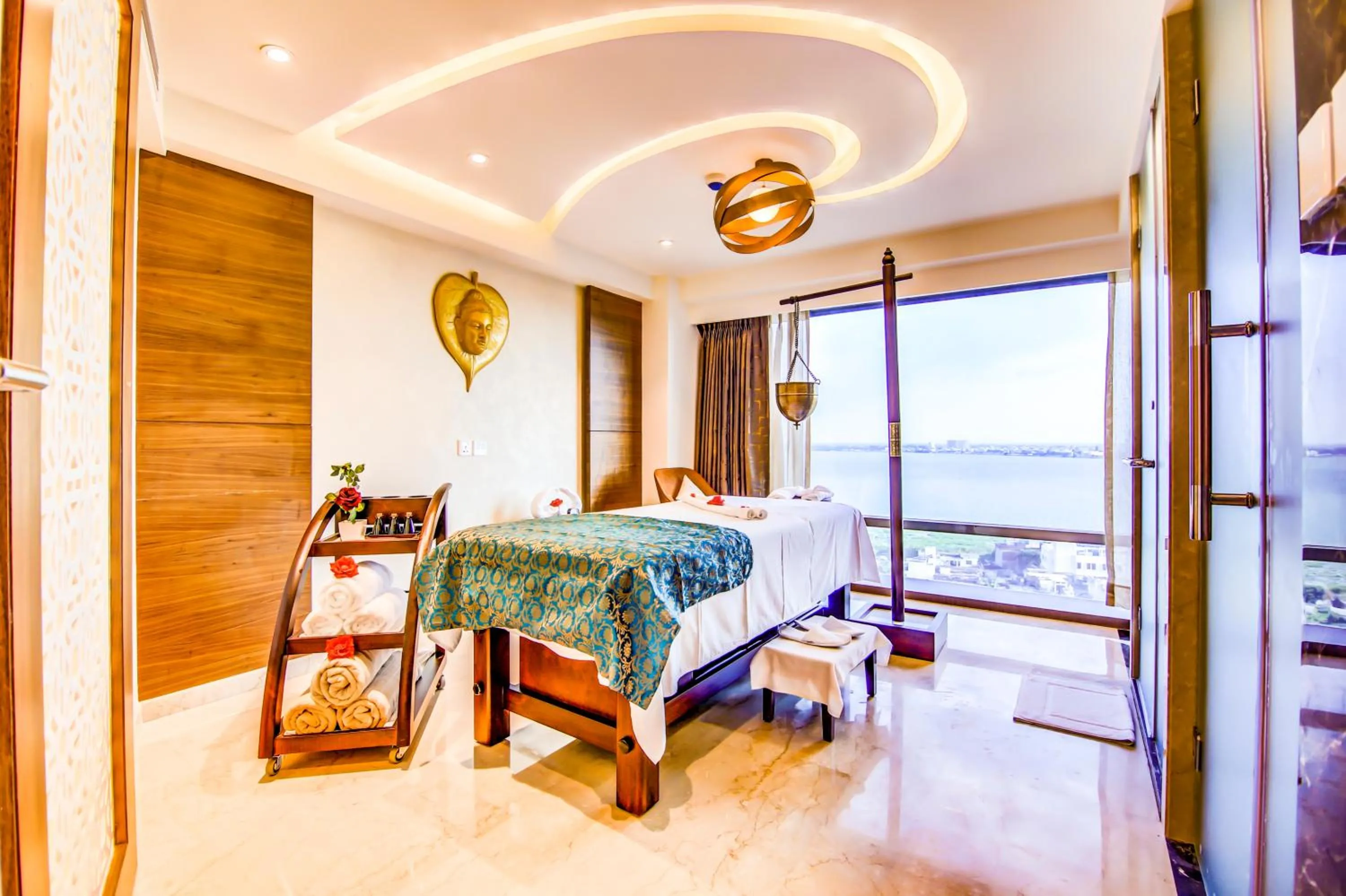 Massage, Bed in Radisson Blu Gorakhpur