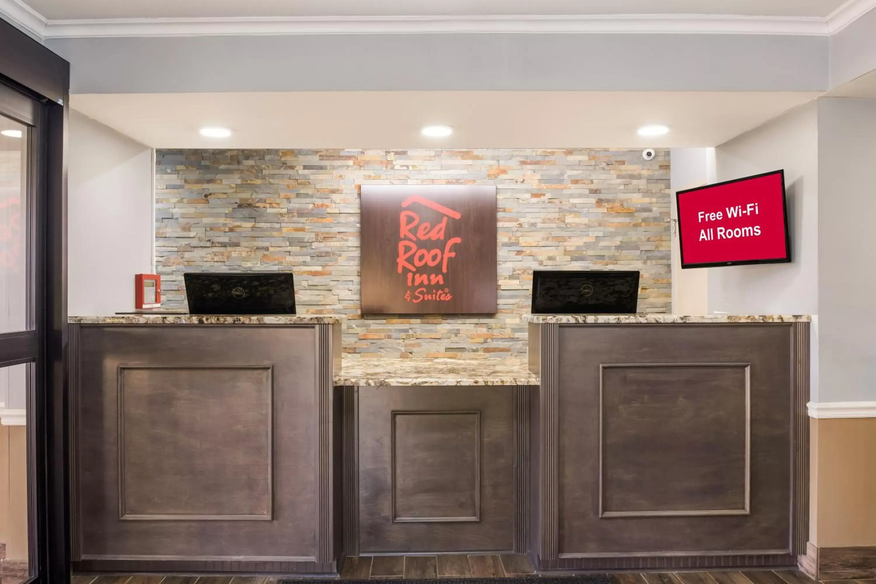 Lobby or reception, Lobby/Reception in Red Roof Inn & Suites Athens, AL