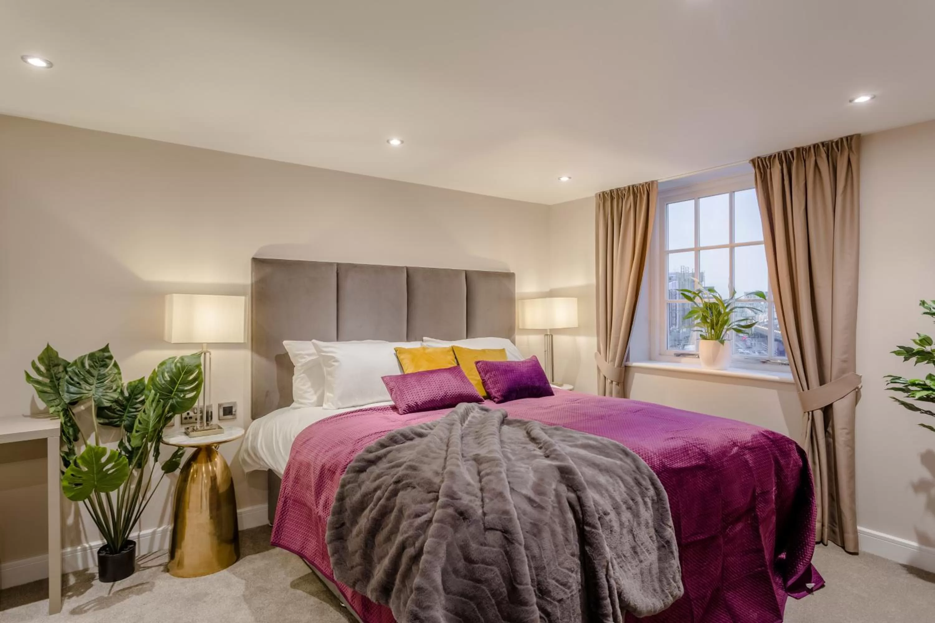 Photo of the whole room, Bed in Heritage Mews Nottingham