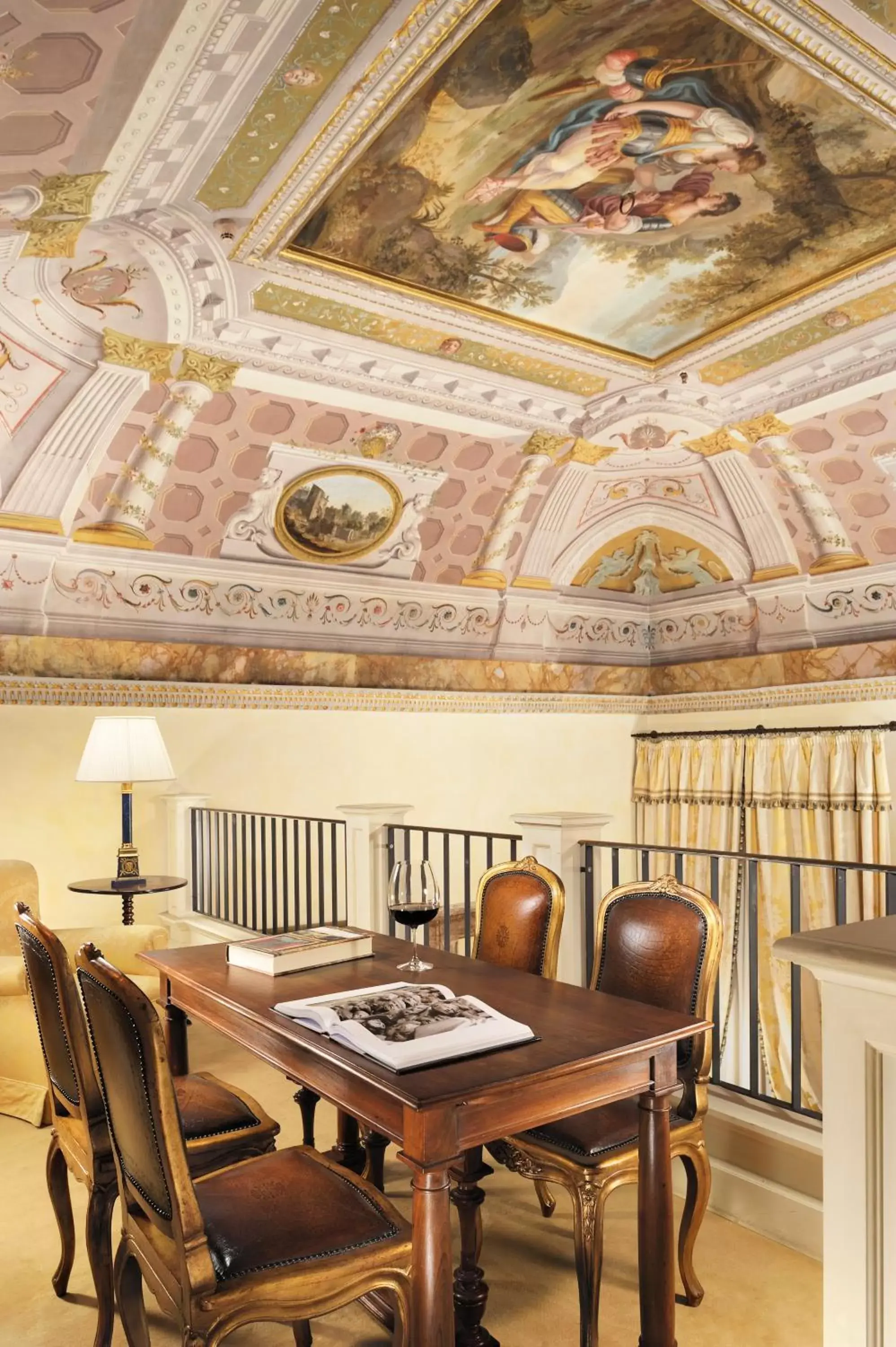 Bedroom, Restaurant/Places to Eat in Grand Hotel Continental Siena - Starhotels Collezione