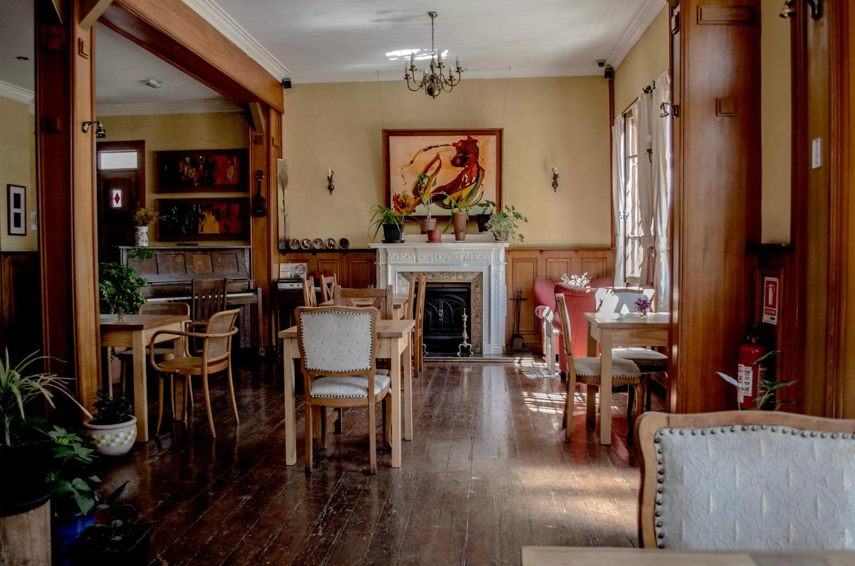 Dining area in Hotel Manoir Atkinson