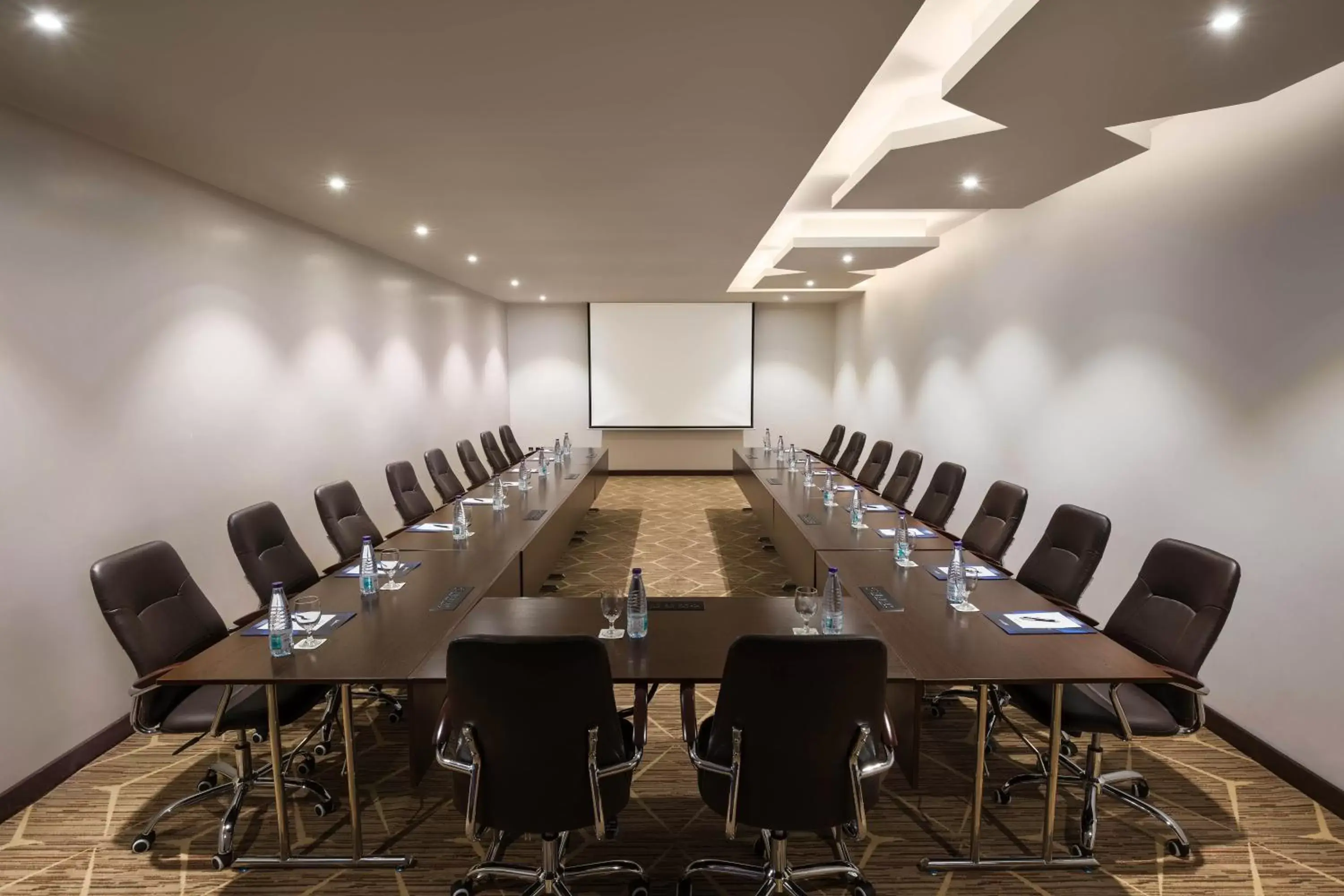 Business facilities in Radisson Blu Hotel, Buraidah