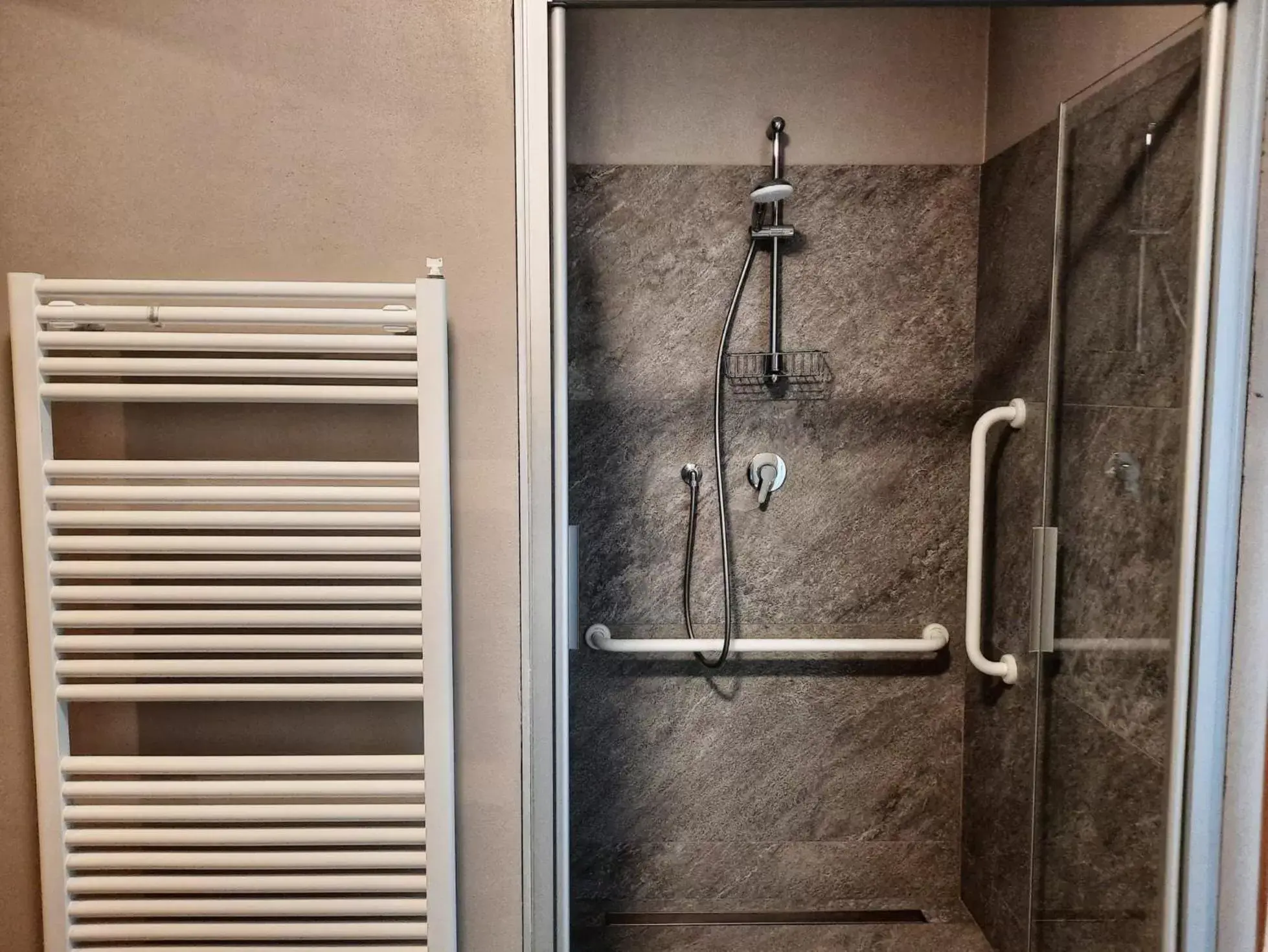 Shower, Bathroom in Baita Fanti Ski & Bike