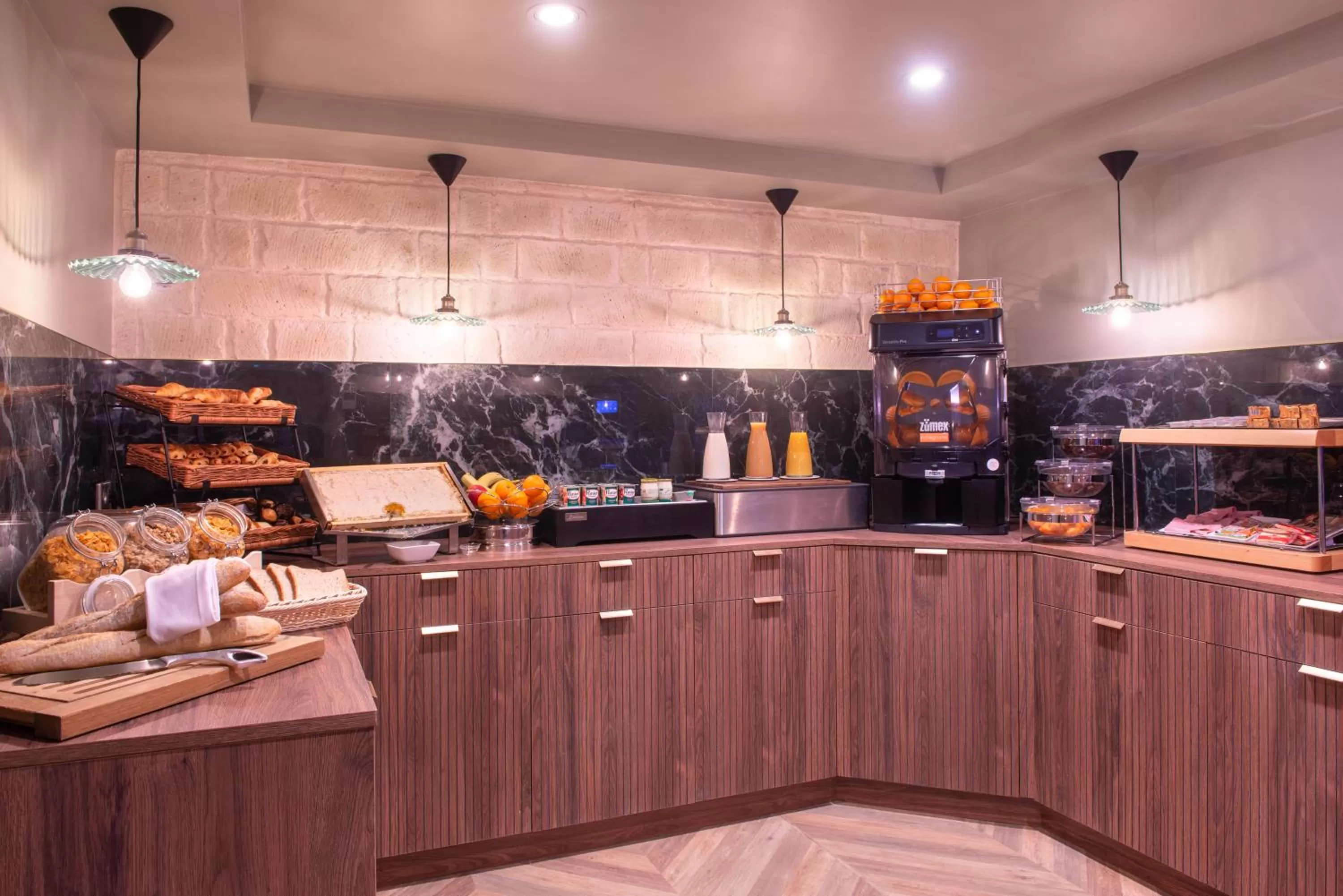 Breakfast in Hôtel Aston Paris