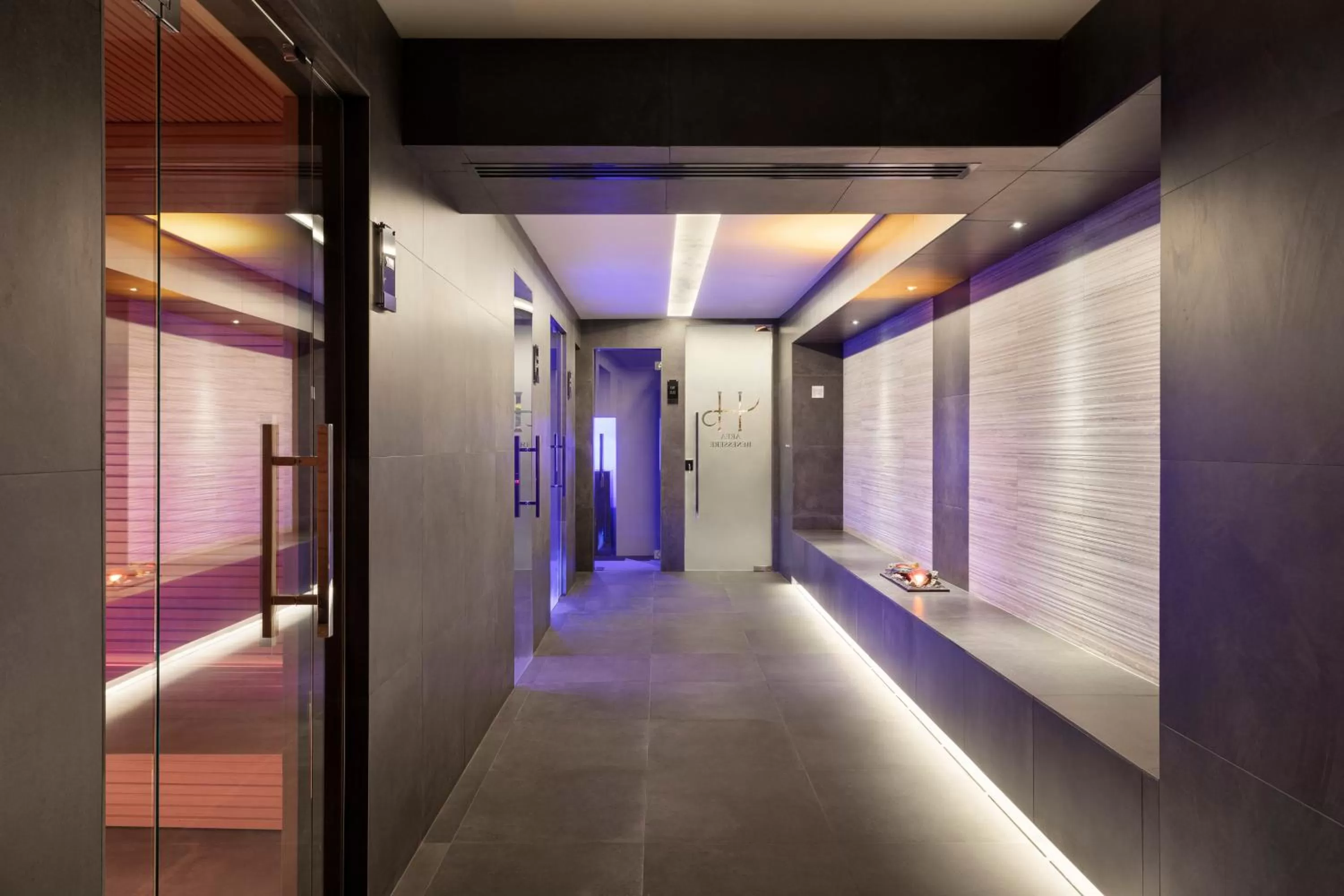 Spa and wellness centre/facilities in LHP Napoli Palace & SPA