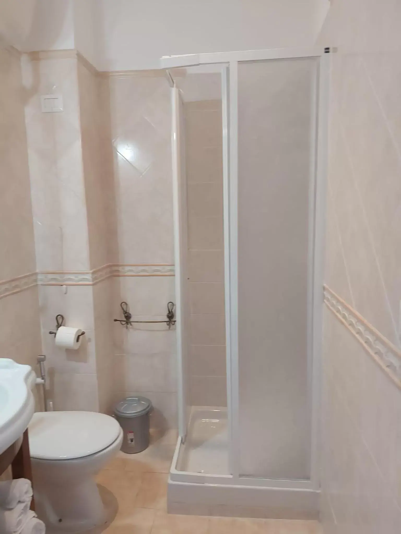 Bathroom in Hotel Salis