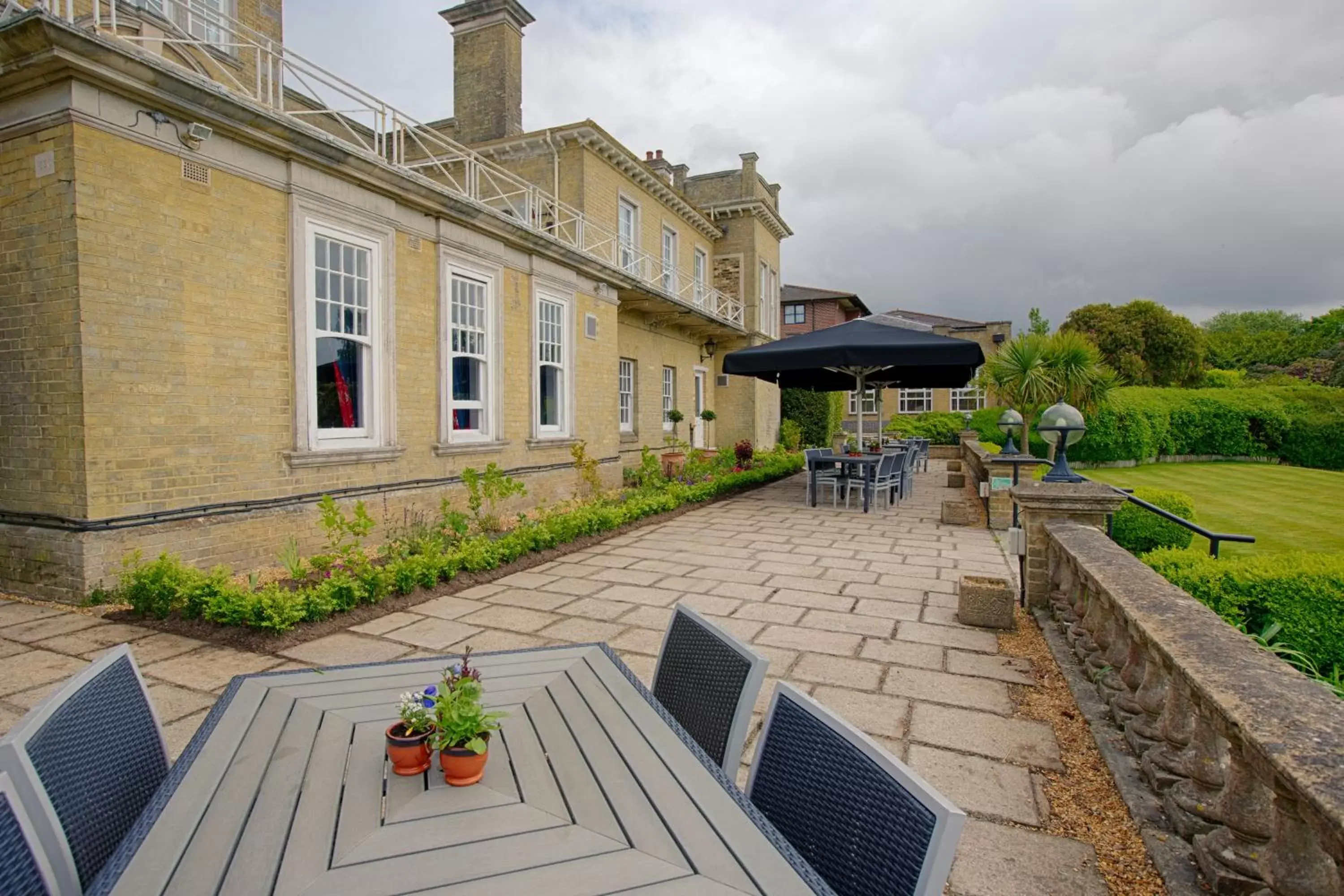 Balcony/Terrace, Property Building in Best Western Chilworth Manor Hotel