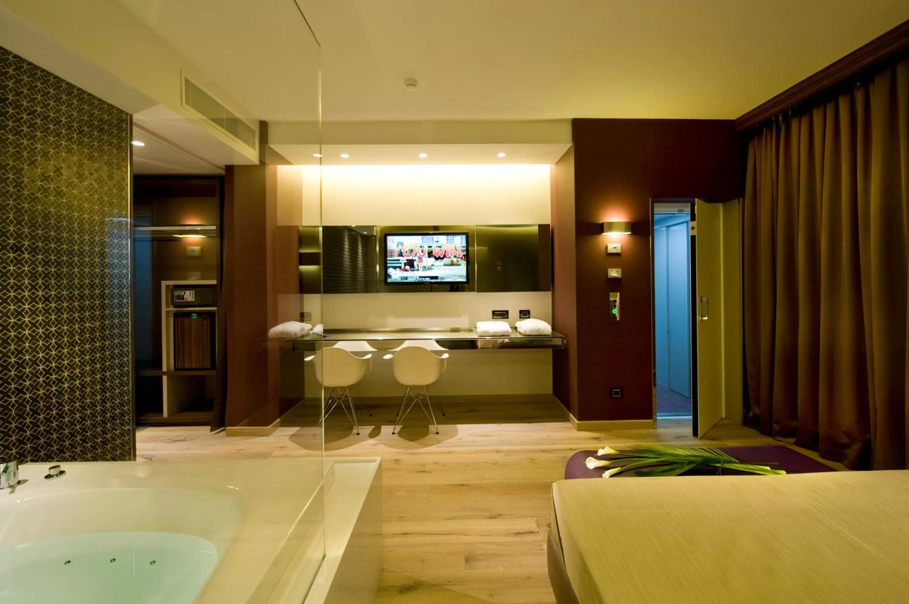 Hot Tub in Viola Mhotel