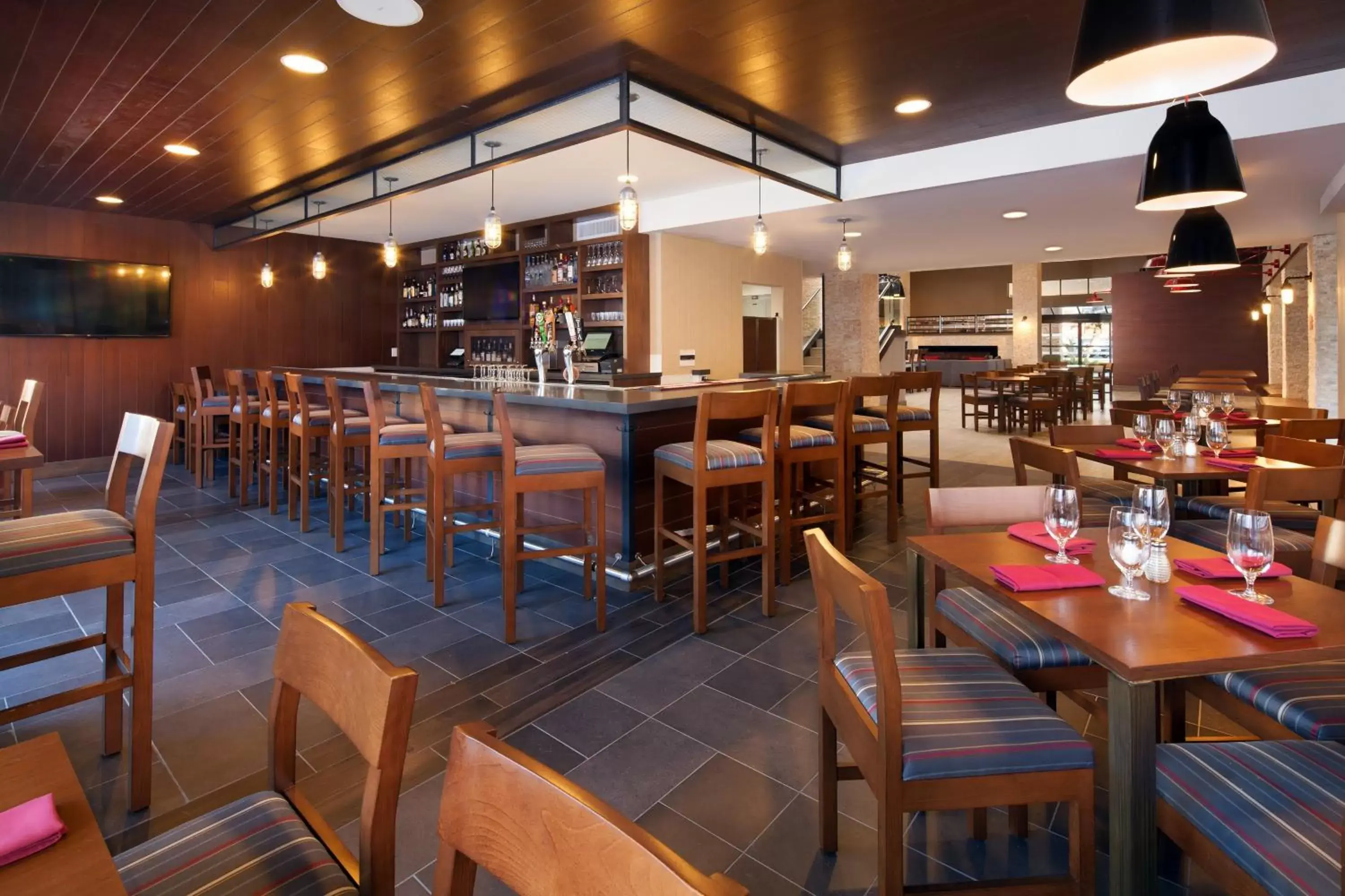 Restaurant/Places to Eat in Four Points by Sheraton San Diego - Sea World