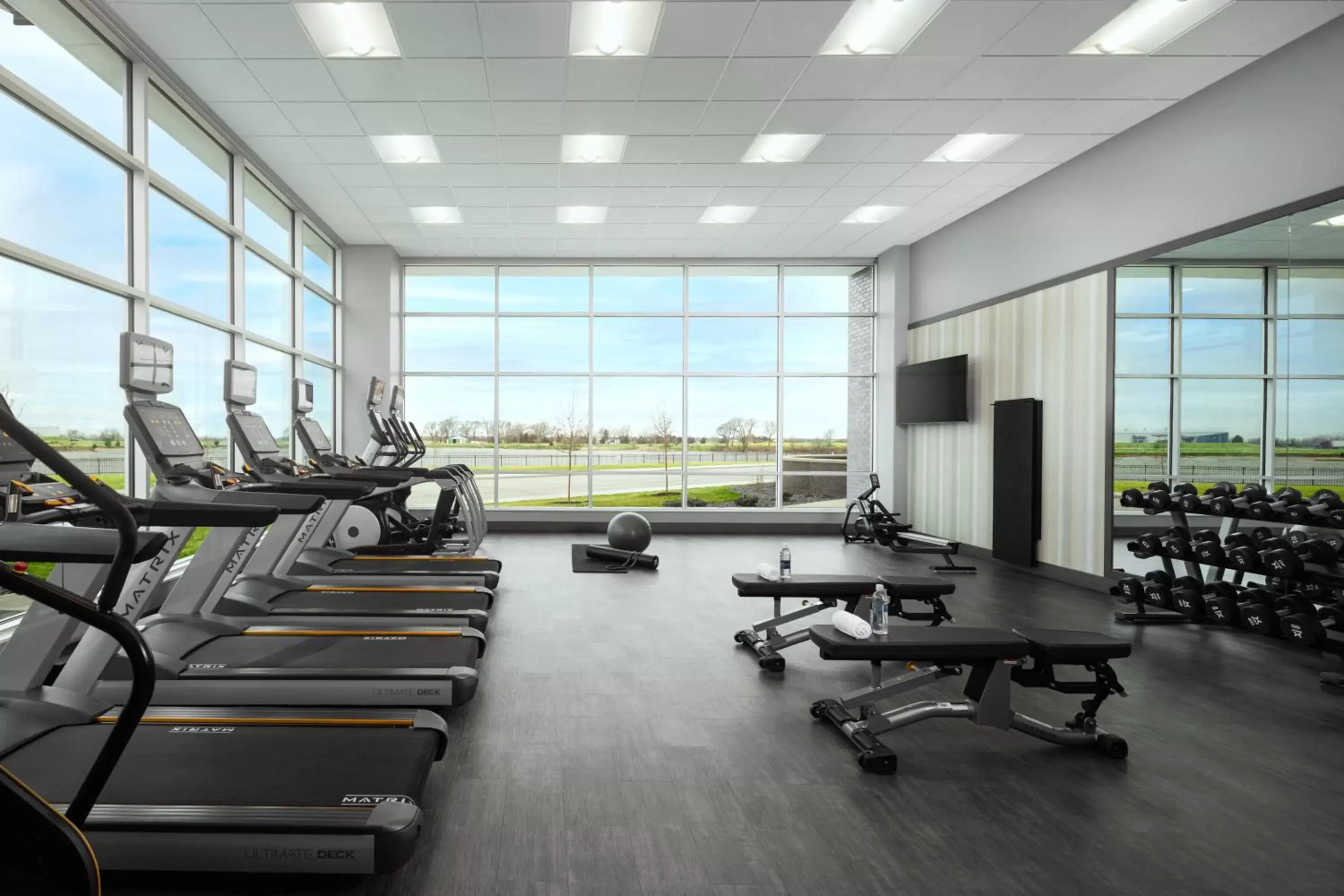 Fitness centre/facilities, Fitness Center/Facilities in Crowne Plaza - Kearney, an IHG Hotel