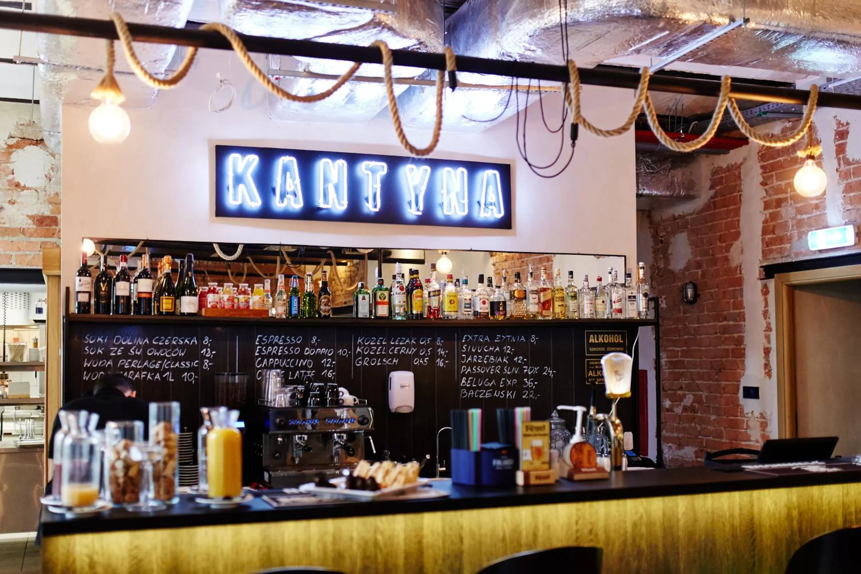 Restaurant/places to eat in Koszary Arche Hotel