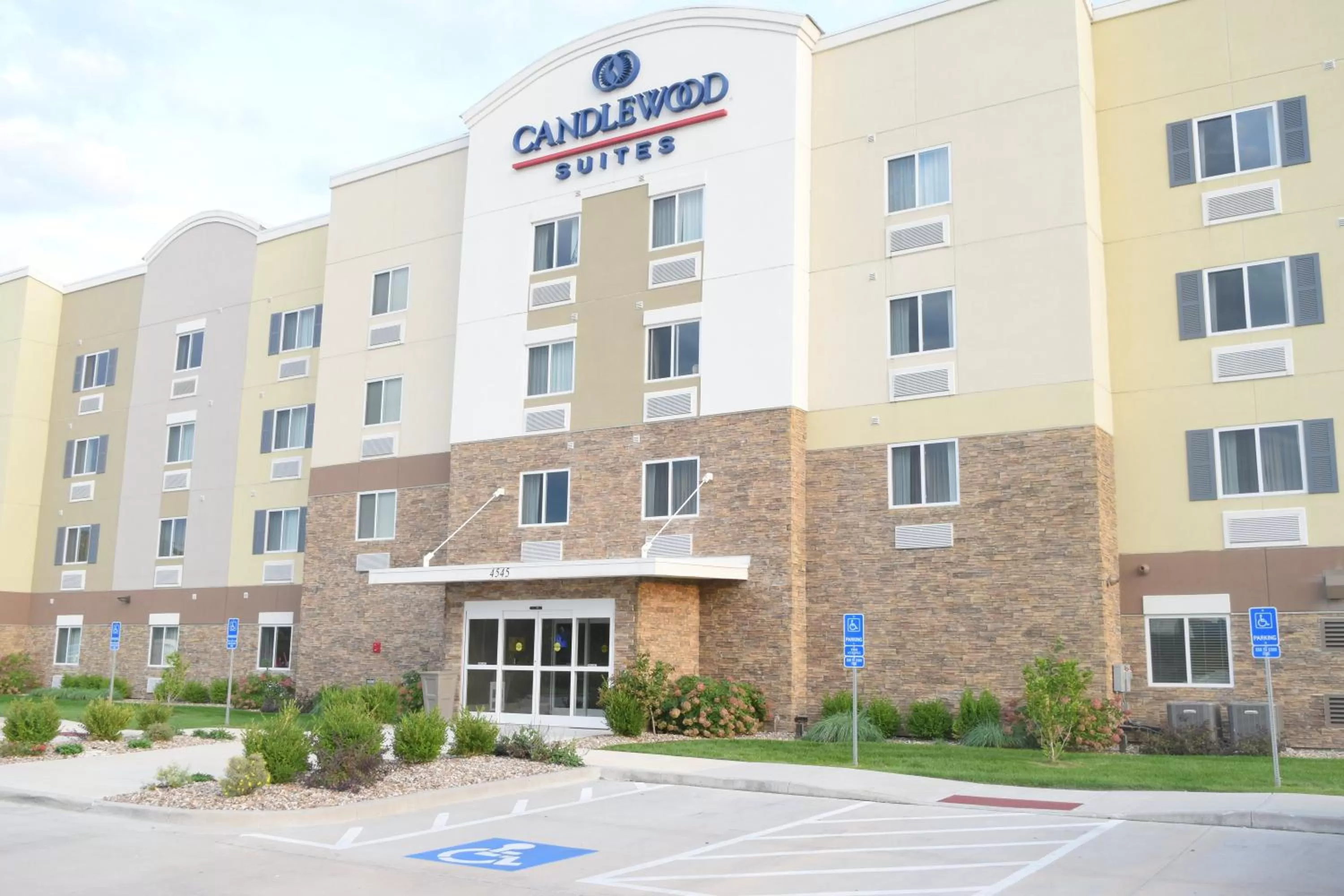 Candlewood Suites Independence by IHG