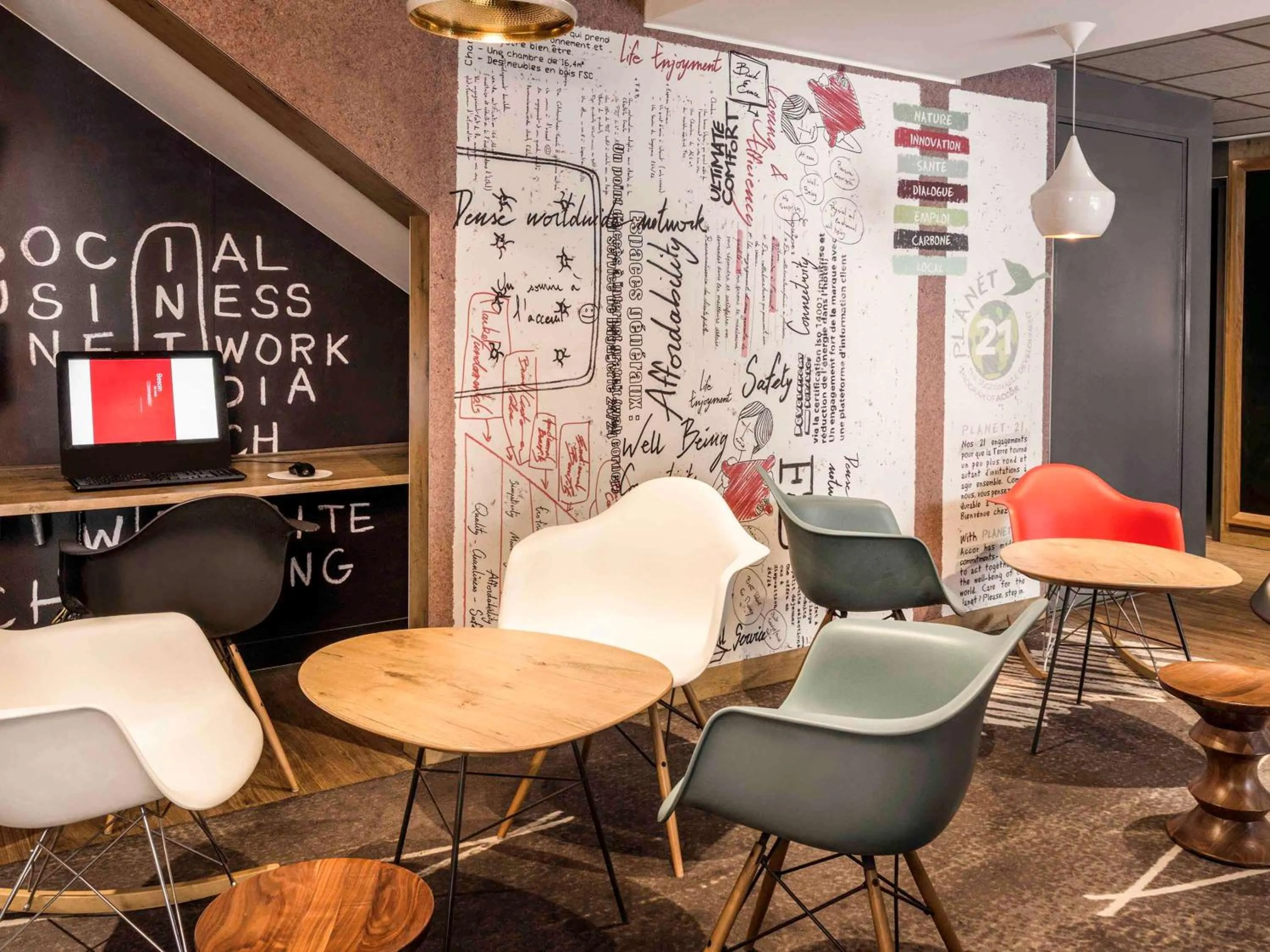 Property building in ibis Paris Gare du Nord La Fayette