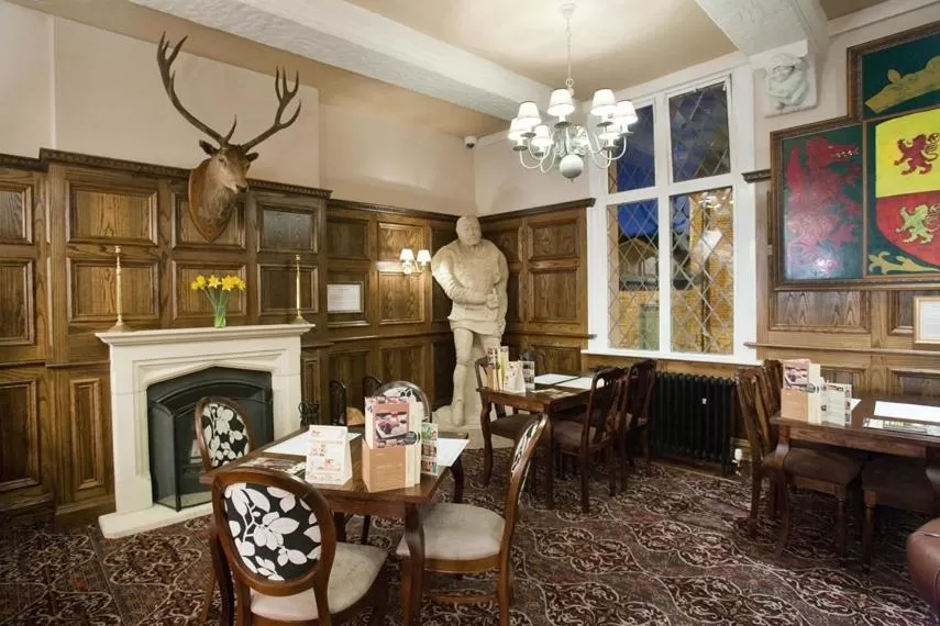 Restaurant/Places to Eat in The Castle Hotel Wetherspoon