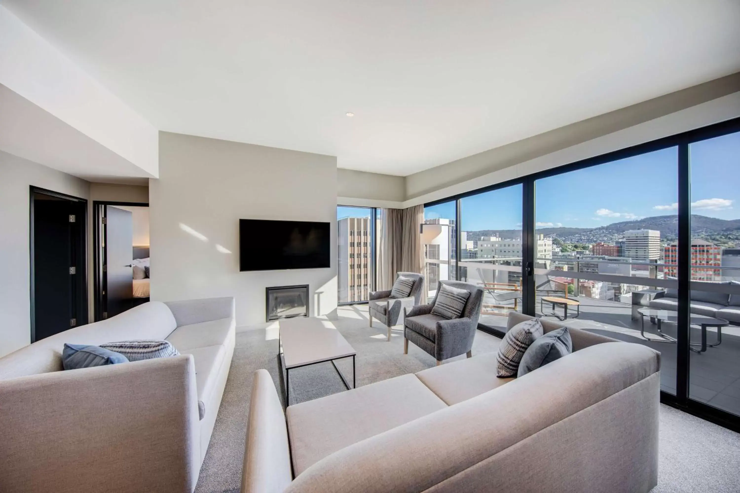 Photo of the whole room, Seating Area in Vibe Hotel Hobart