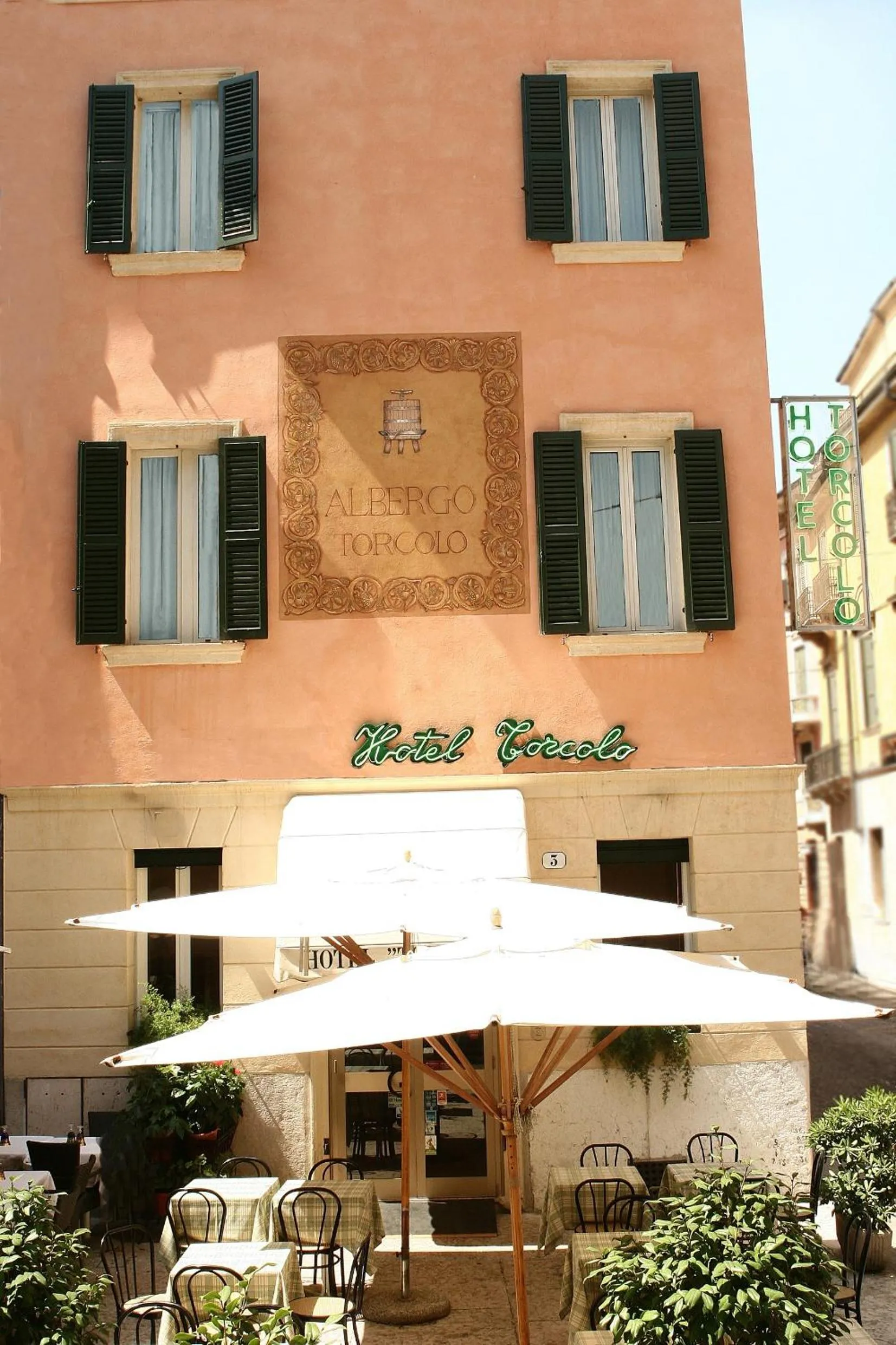 Facade/entrance in Hotel Torcolo "Residenze del Cuore"
