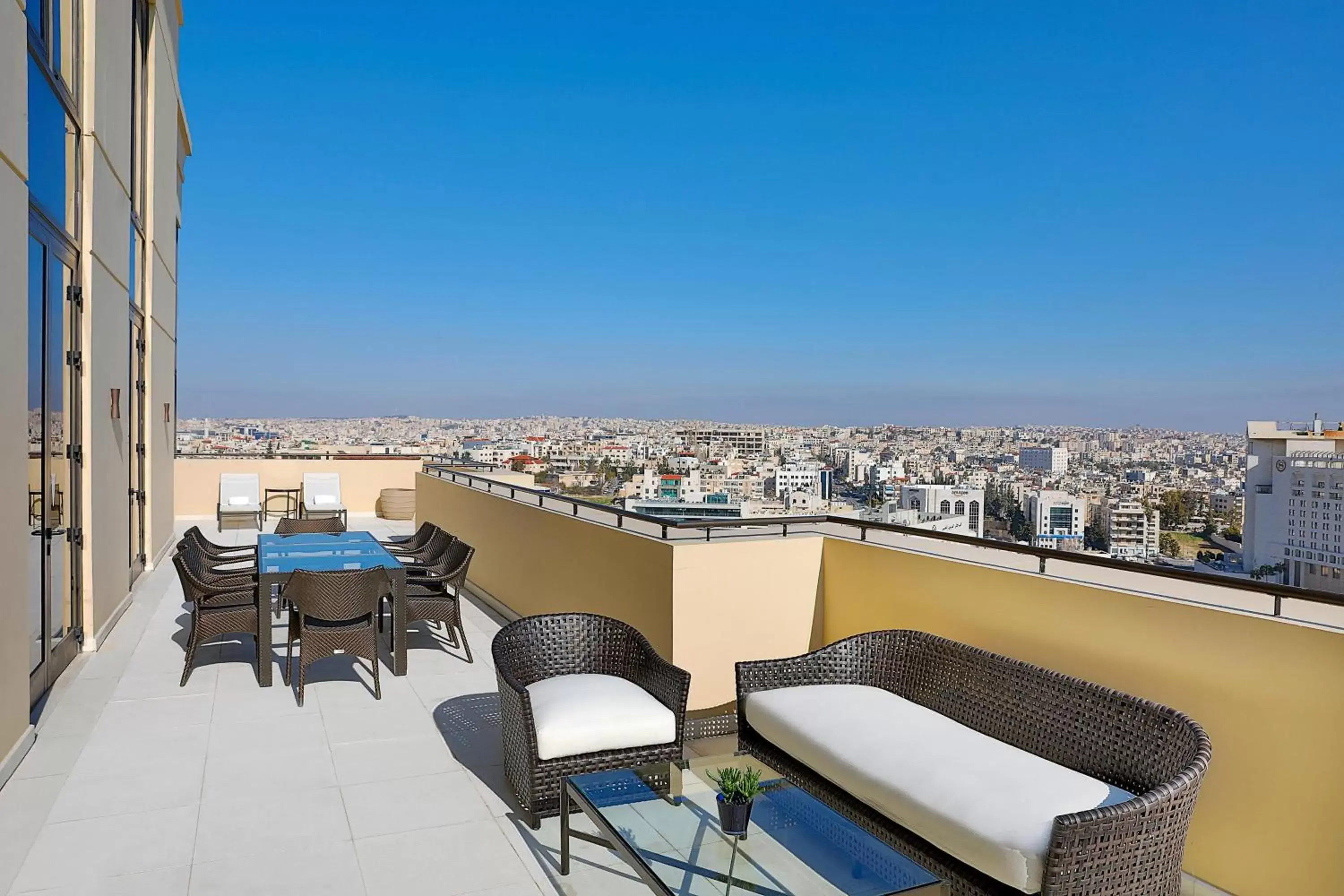 Photo of the whole room, Balcony/Terrace in The St. Regis Amman