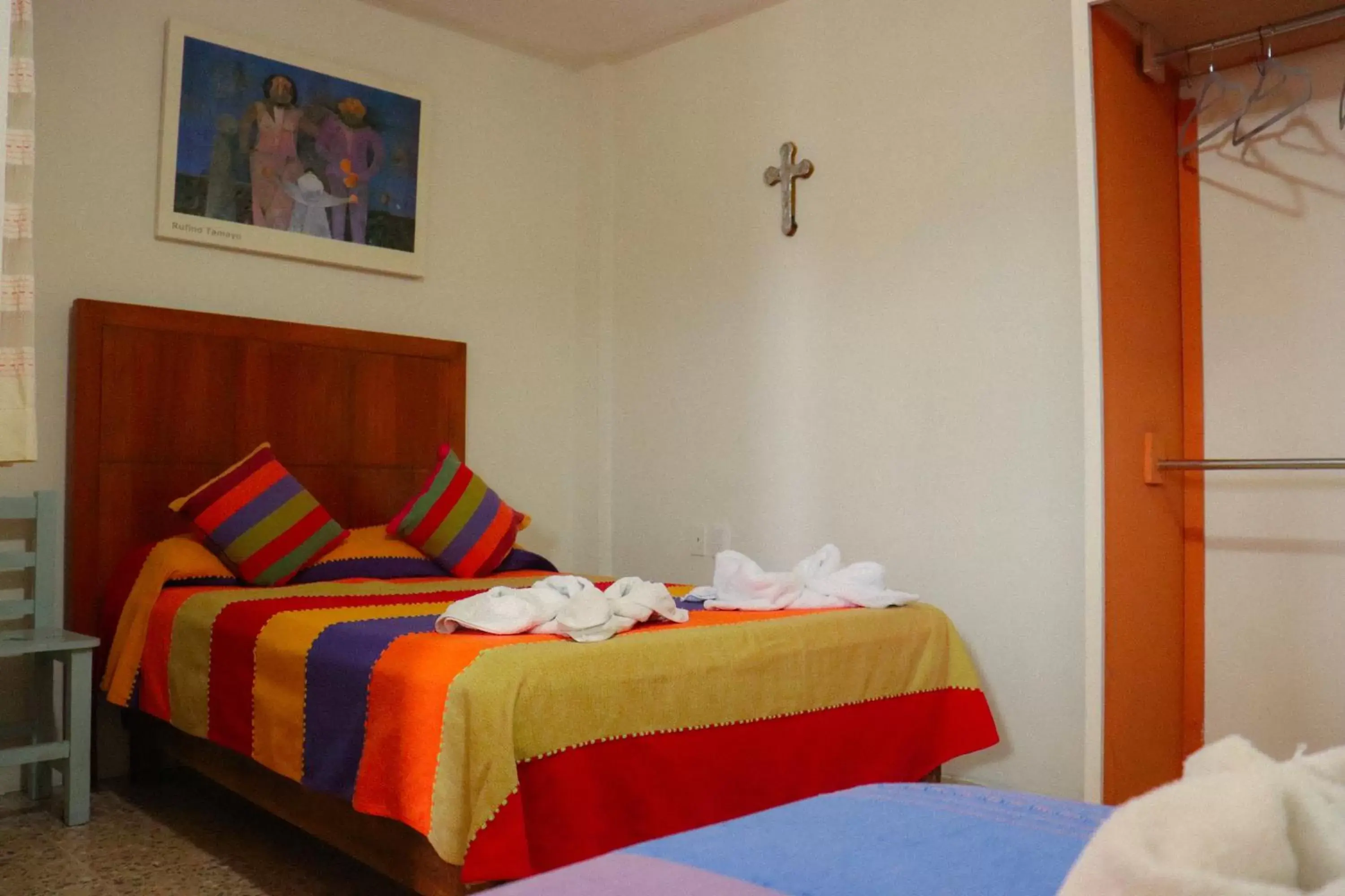 Area and facilities, Bed in Posada Don Mario