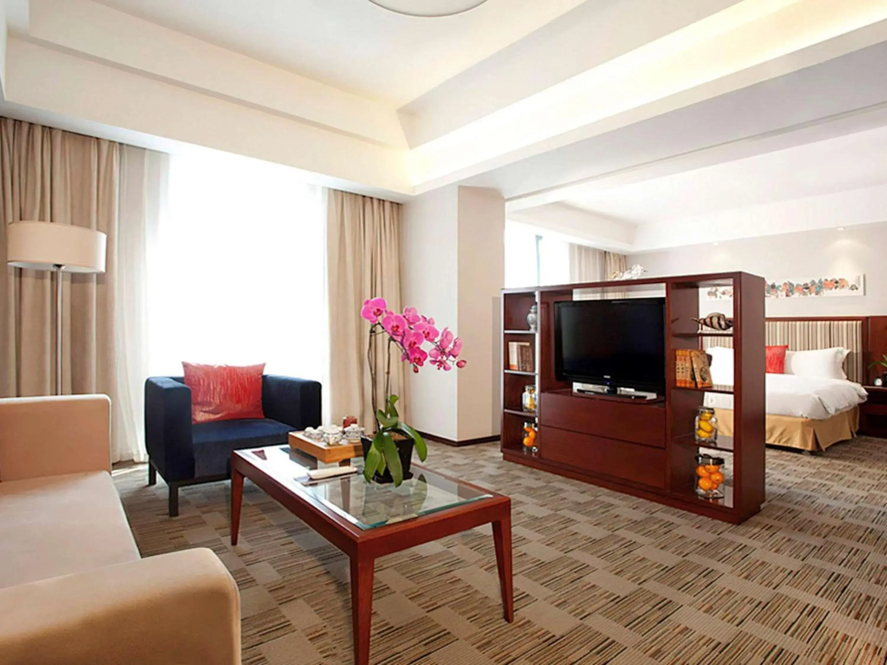Living room, Seating Area in Mercure Beijing Downtown Hotel