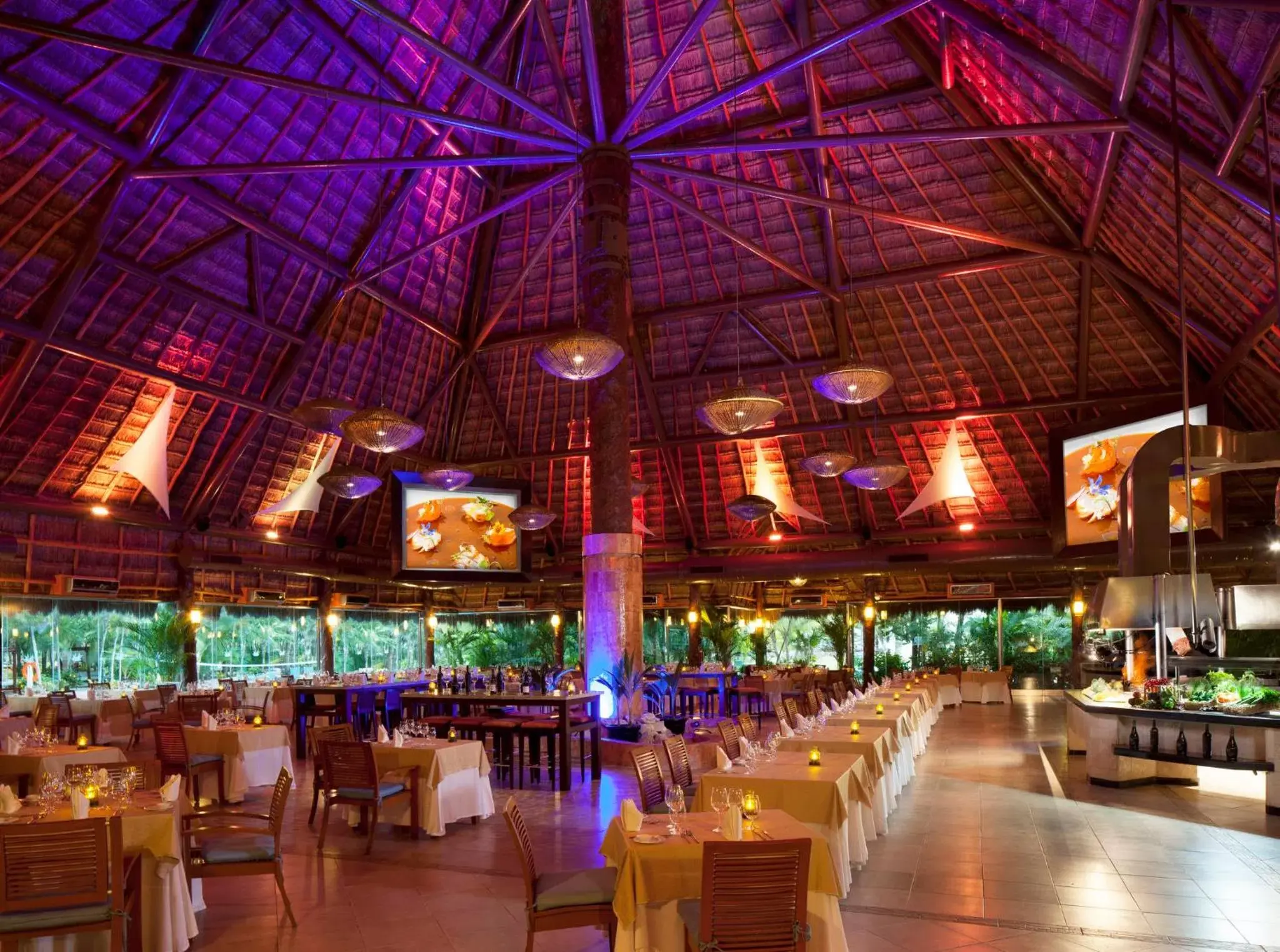 Entertainment, Restaurant/Places to Eat in El Dorado Royale Gourmet Inclusive Resort & Spa by Karisma - All Inclusive