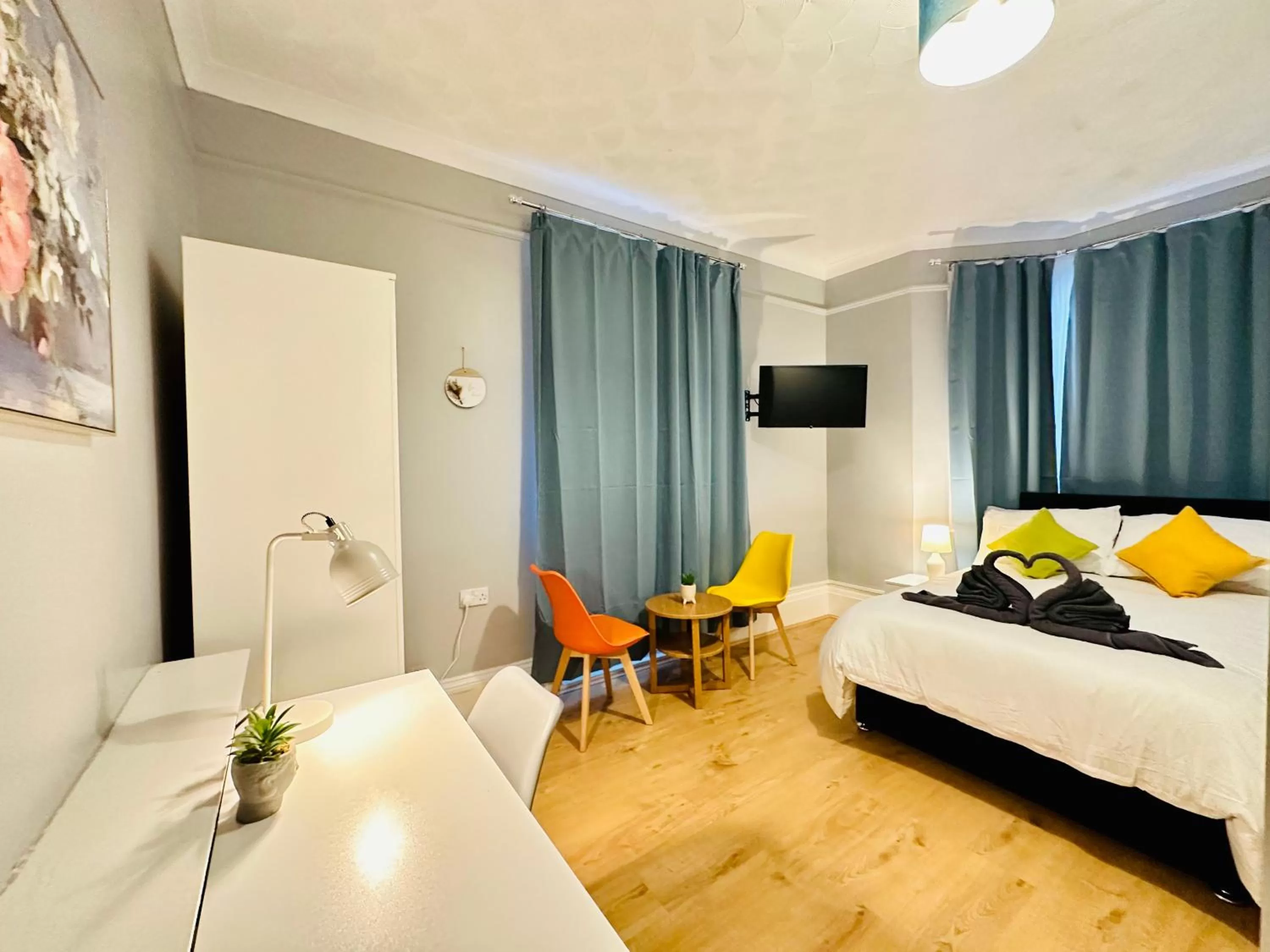 Bed in Sandys Holidays Home