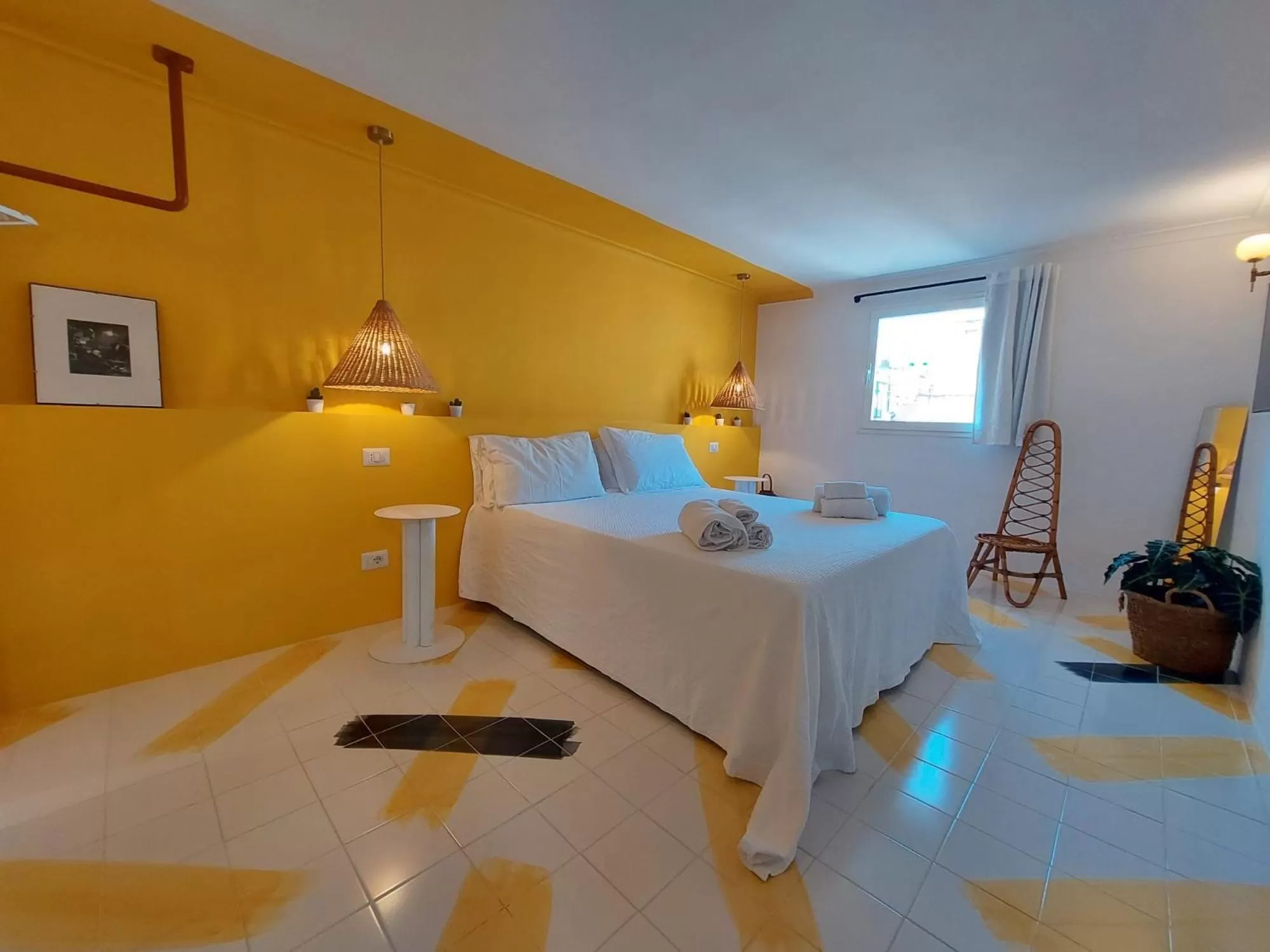 Photo of the whole room, Bed in B&B Toledo Panoramic Rooftop with terrace