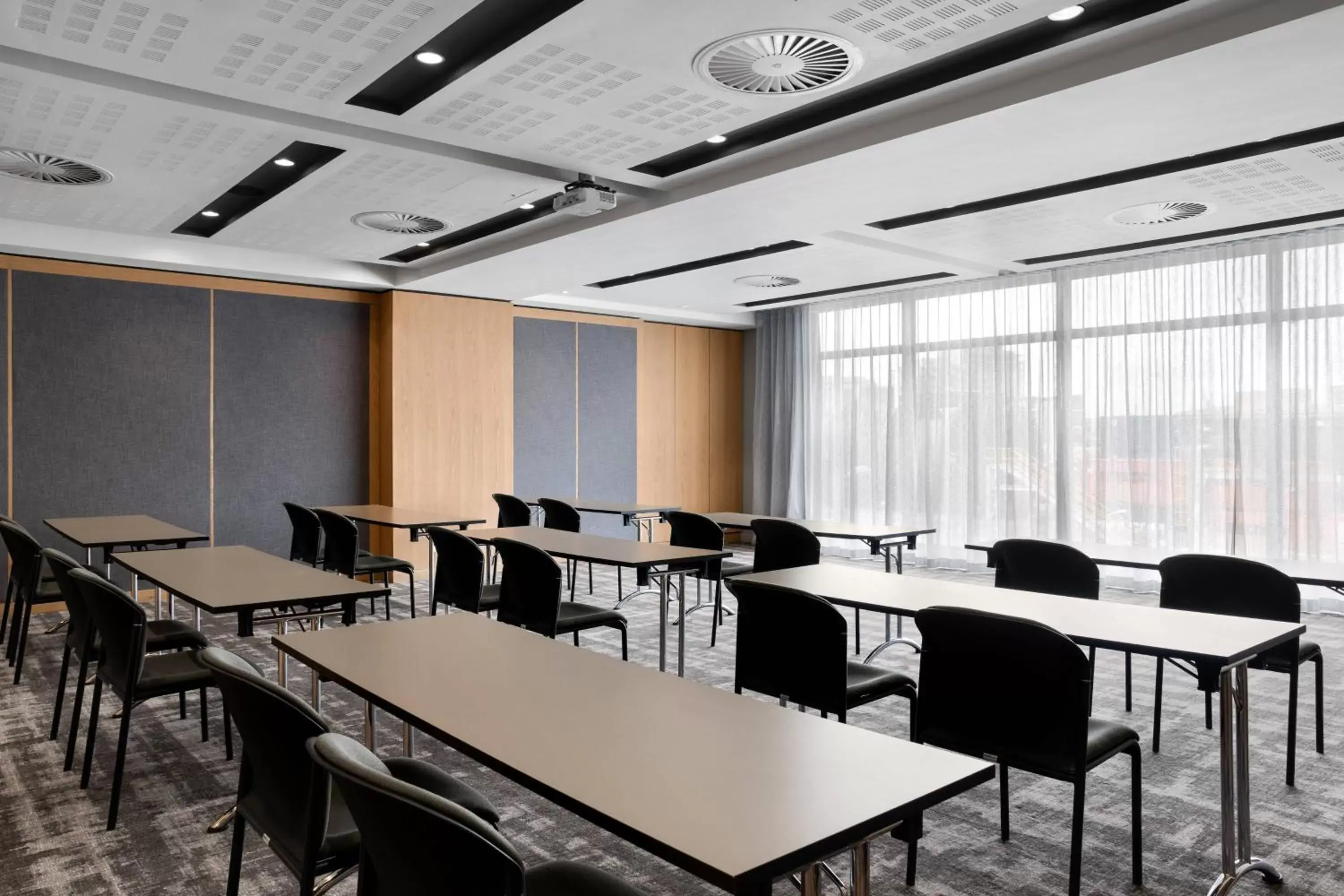 Meeting/conference room in AC Hotel by Marriott Cape Town Waterfront