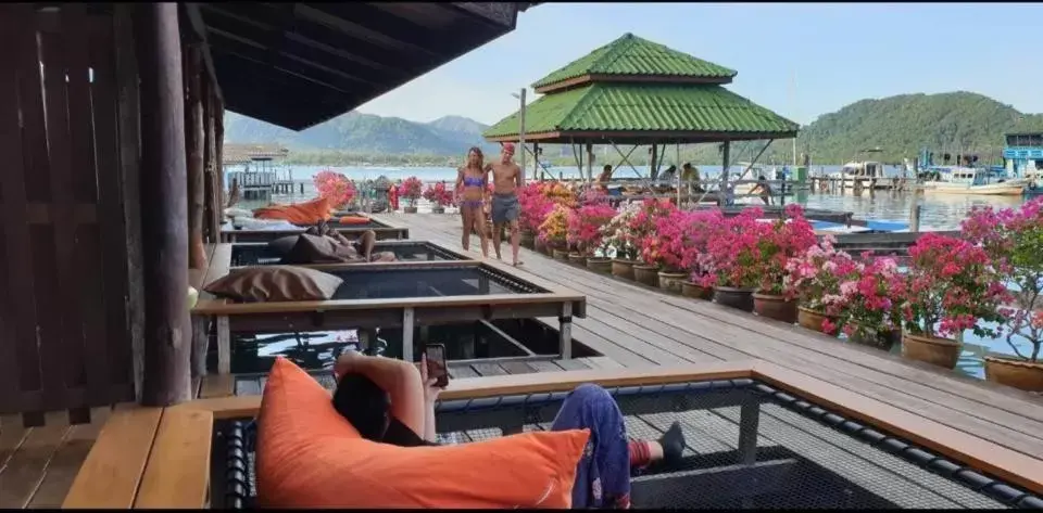 Balcony/Terrace, Restaurant/Places to Eat in Salakphet Resort