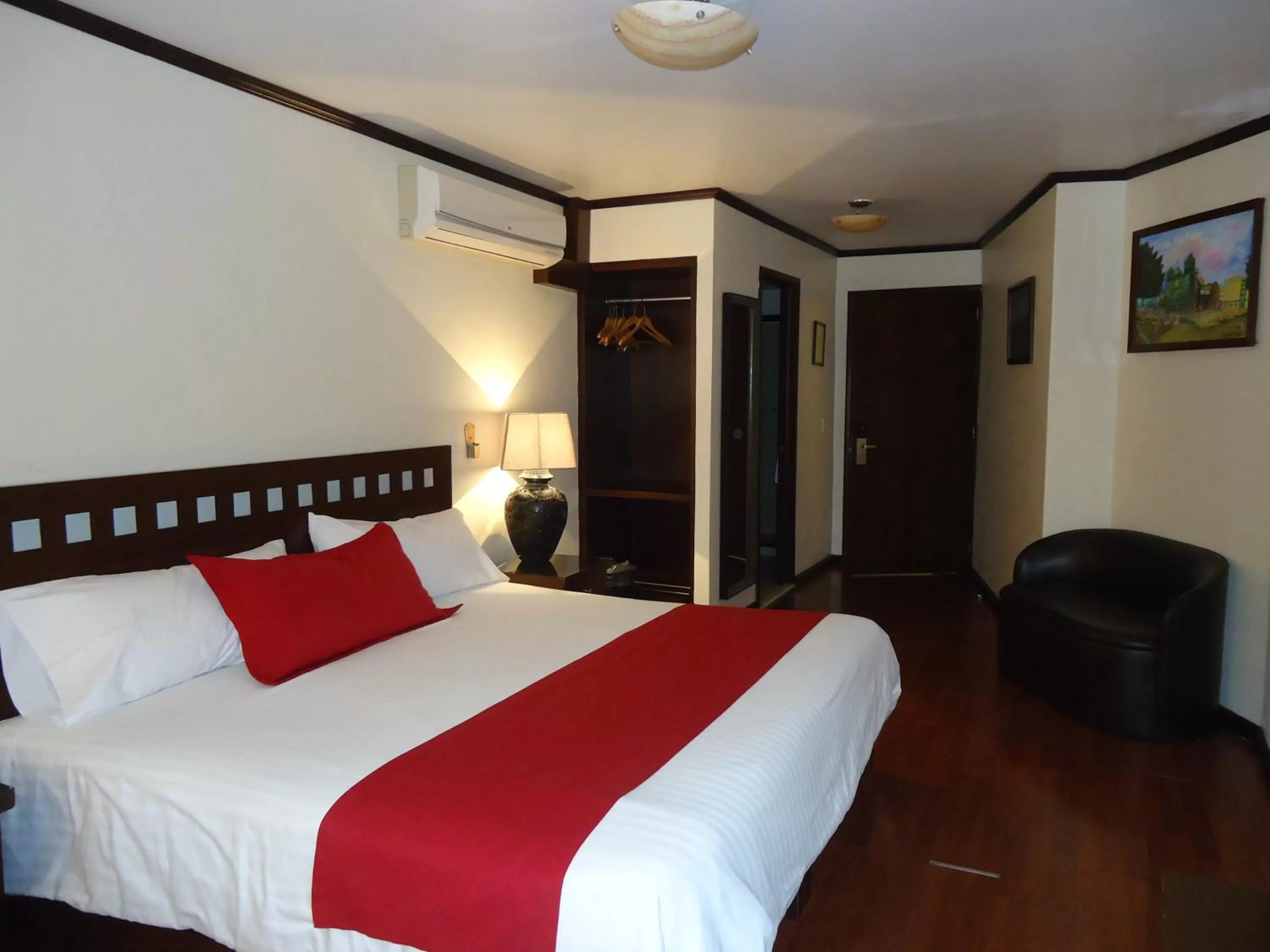 Bed in Hotel Plaza San Carlos