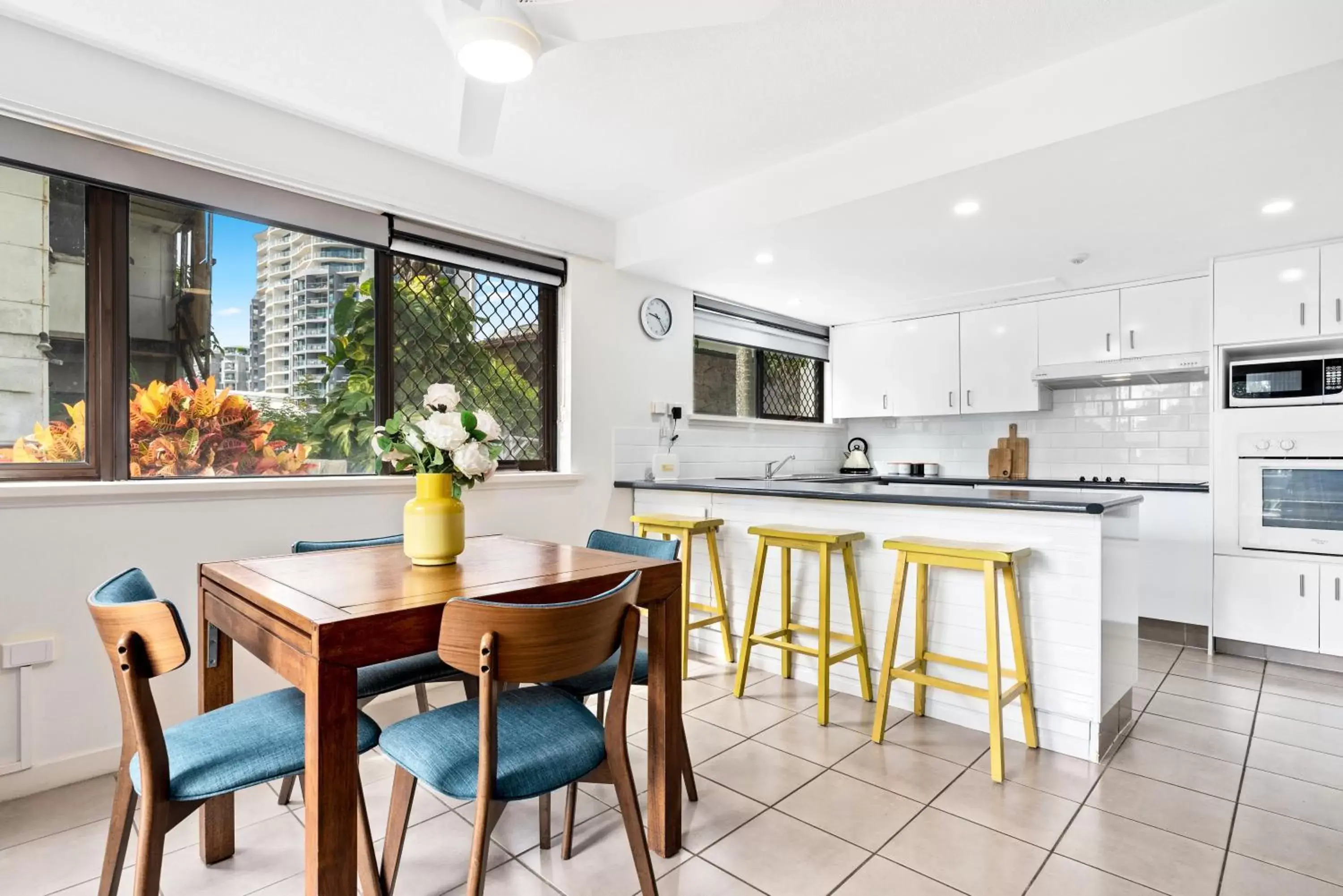 Dining Area in Windward Apartments