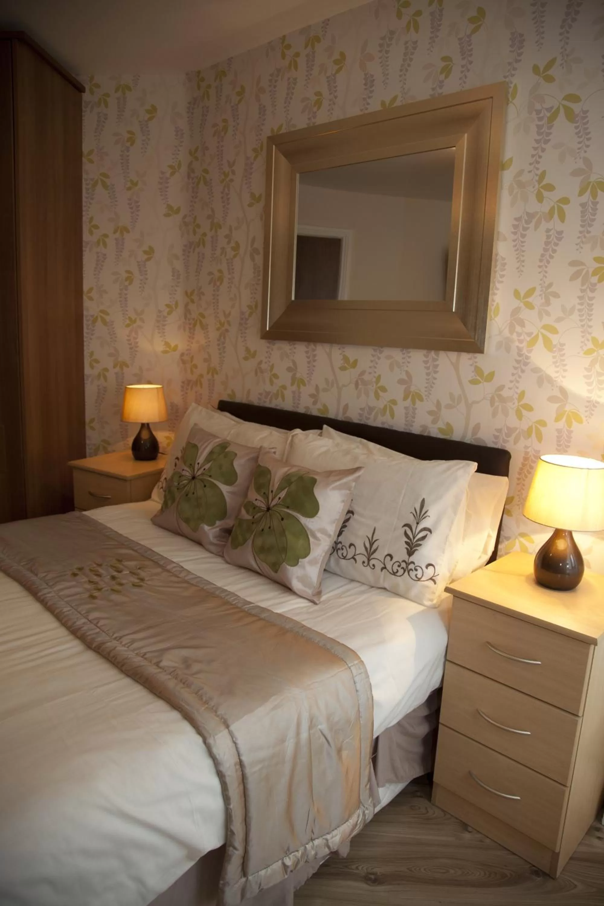 Bedroom, Bed in Arch House B&B & Apartments