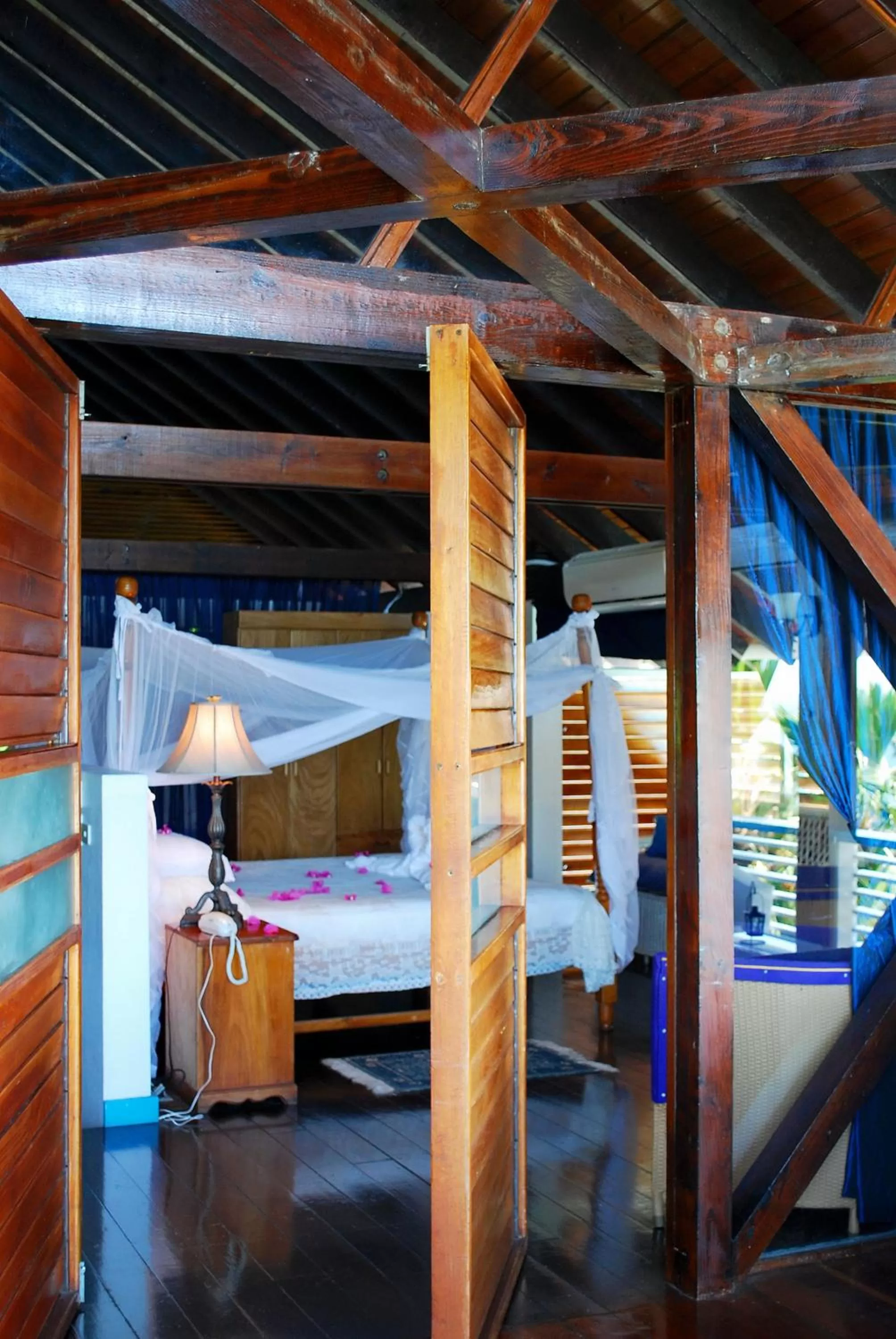 Photo of the whole room, Bed in Half Moon Blue Hotel