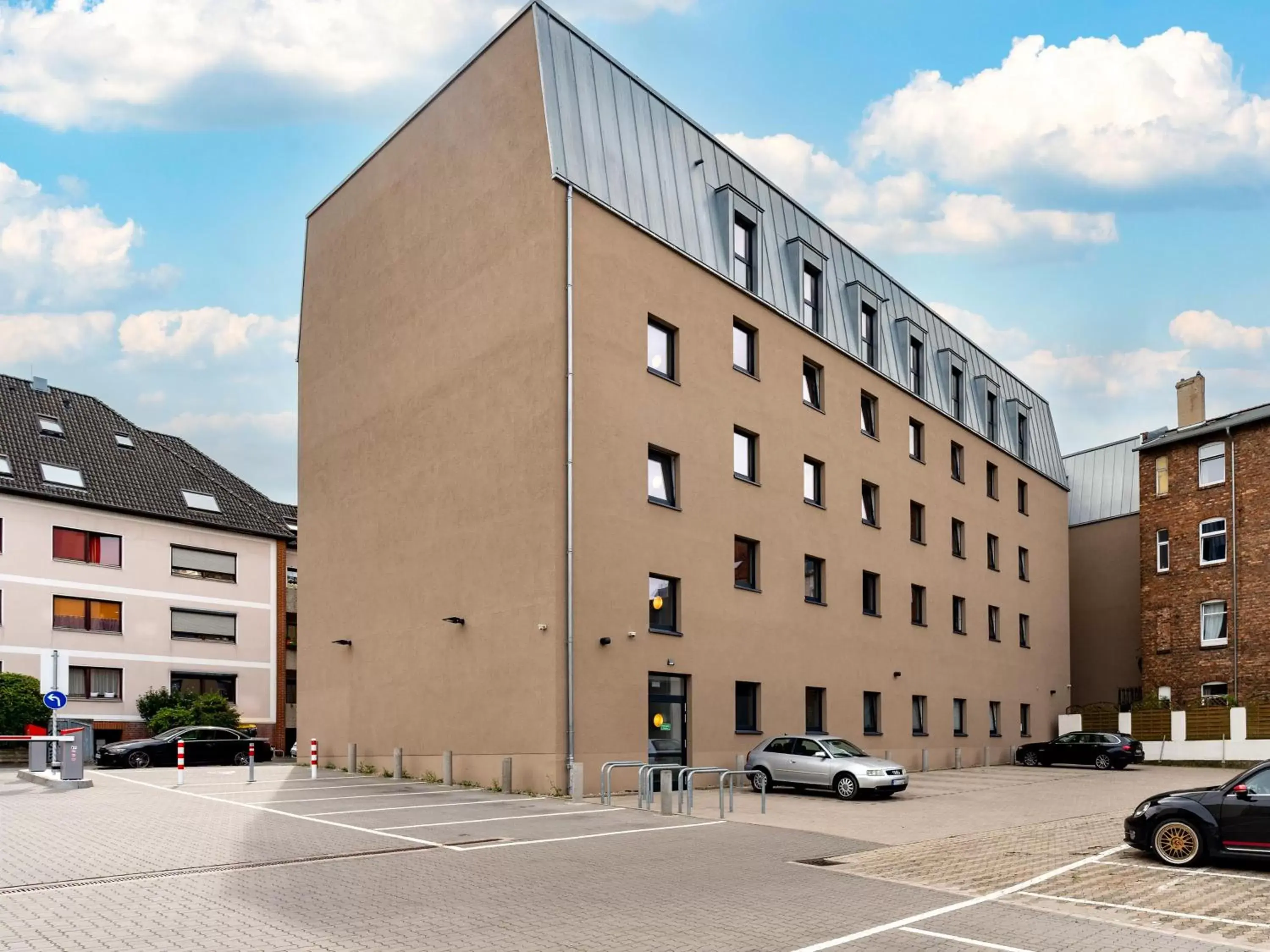 Property Building in B&B Hotel Hildesheim