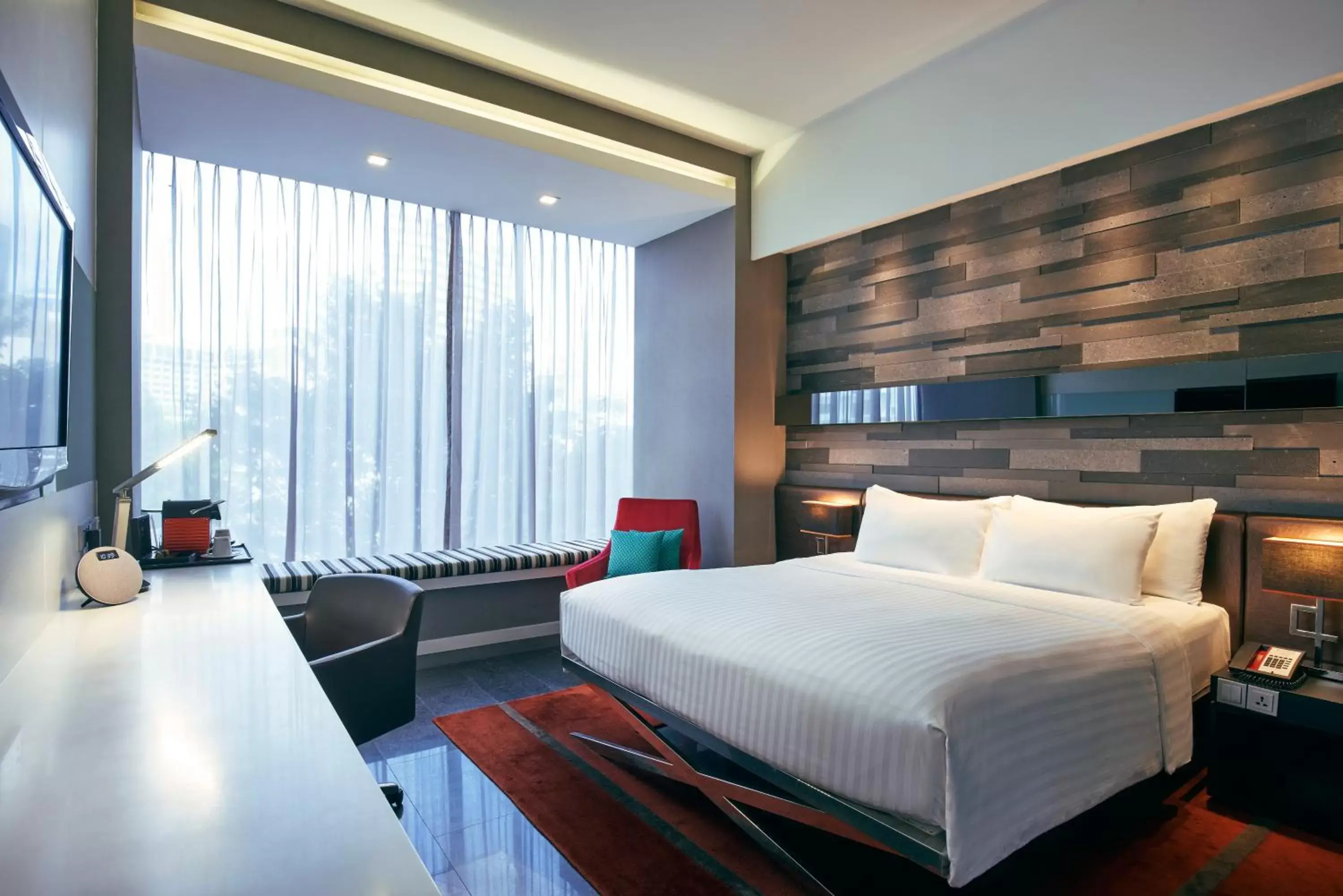 Bedroom, Bed in Quincy Hotel Singapore by Far East Hospitality