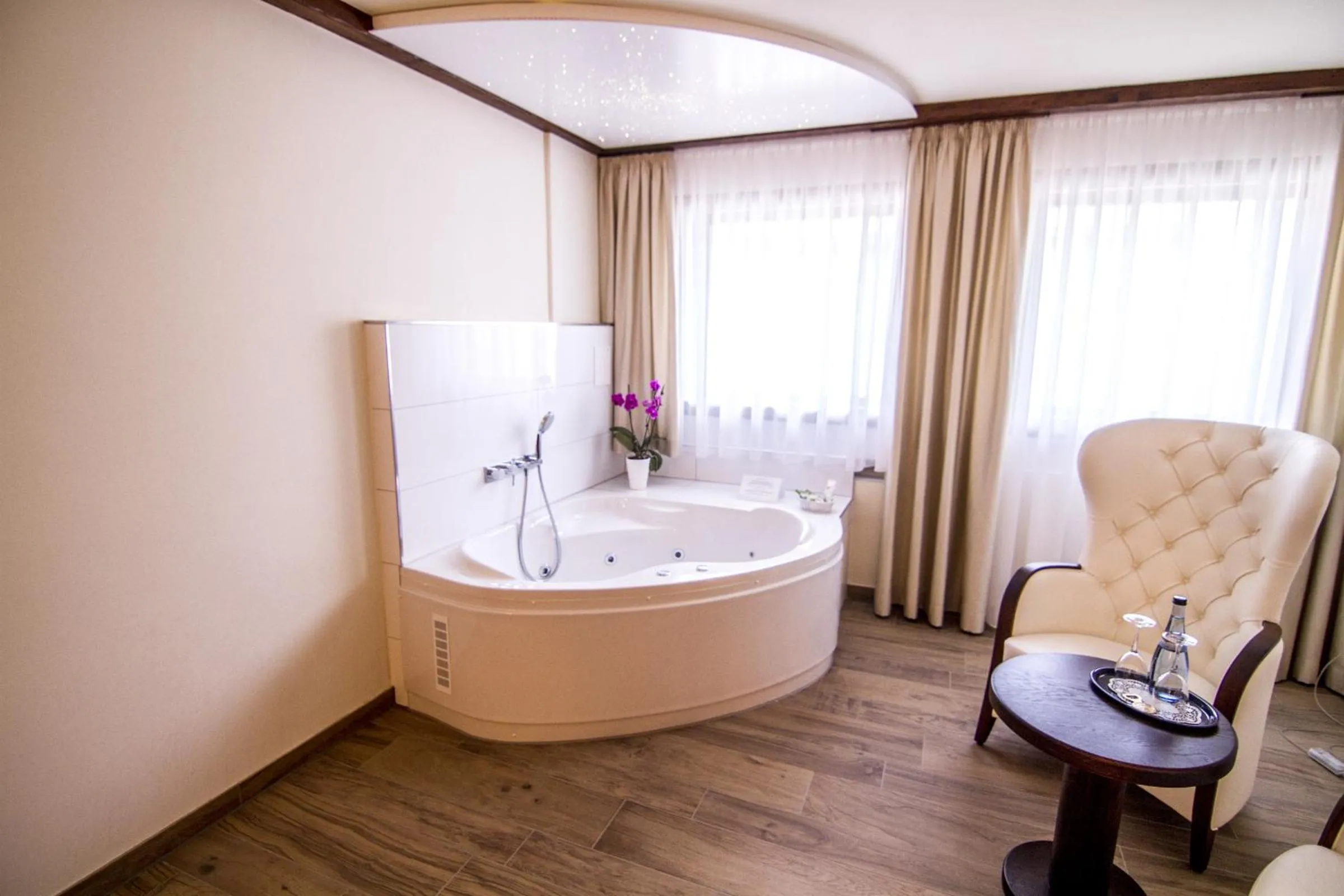 Hot Tub in Zur Weinsteige