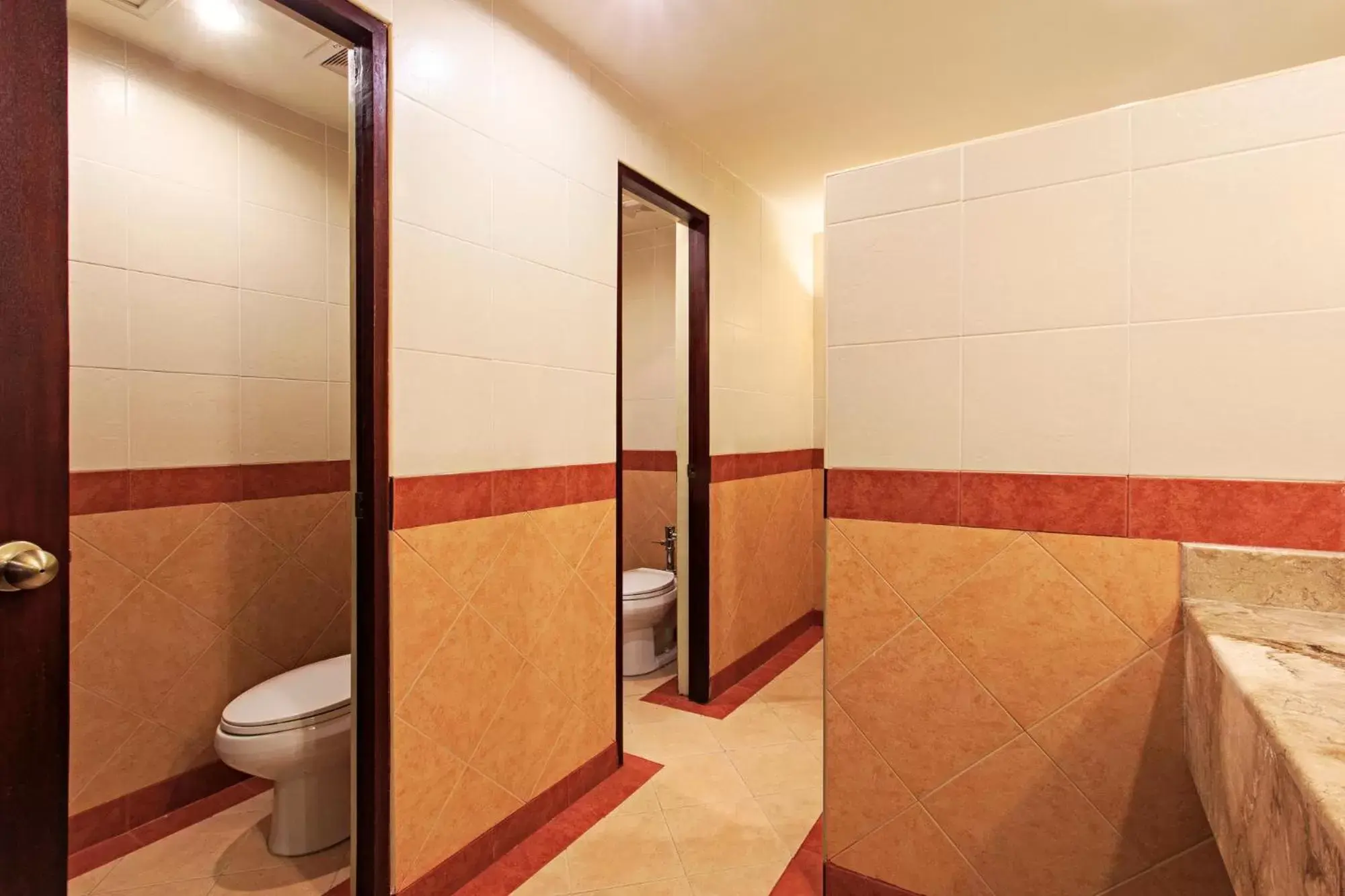 Bathroom in Sarrosa International Hotel and Residential Suites