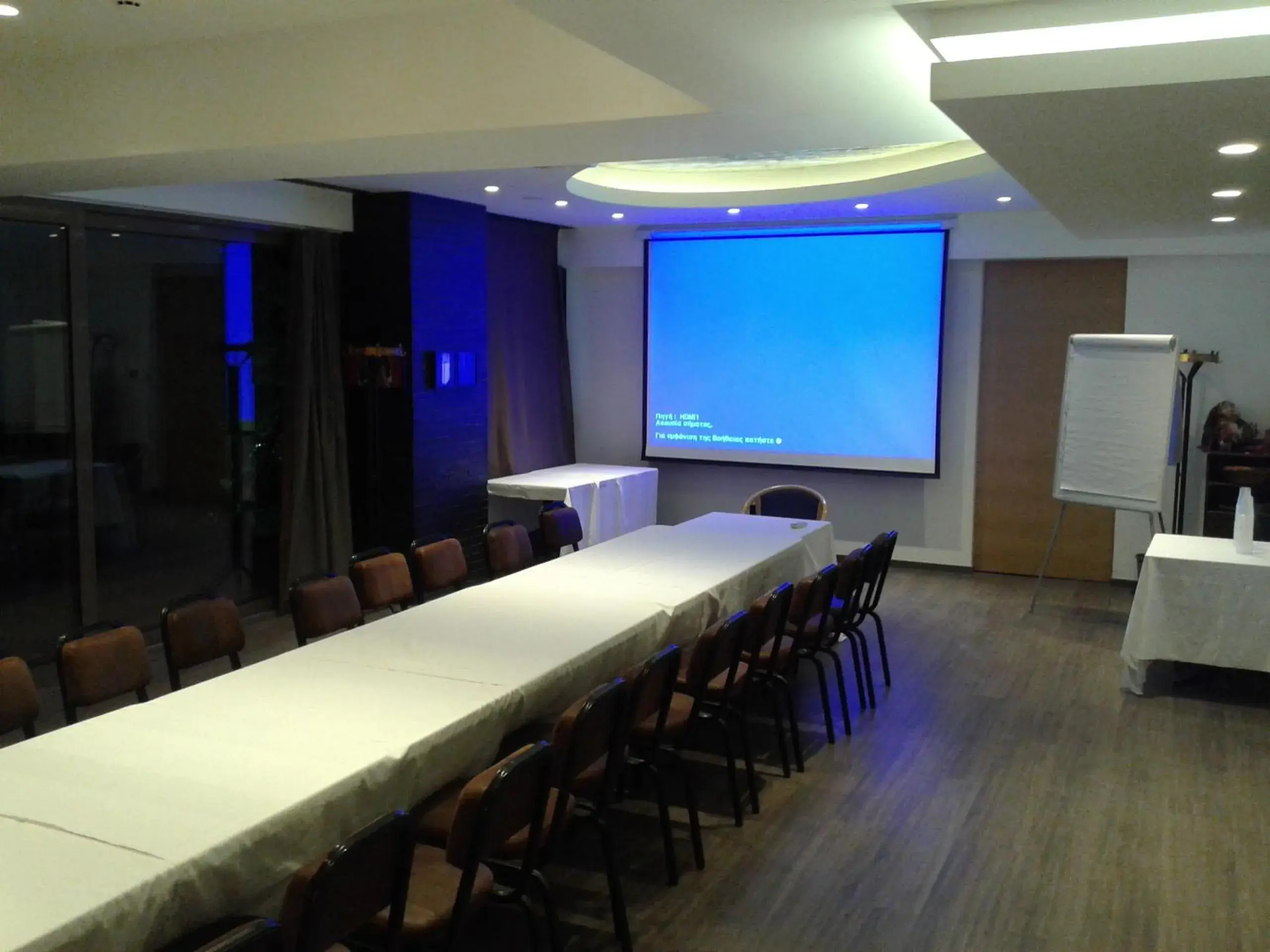 Business facilities in Adonis City Hotel