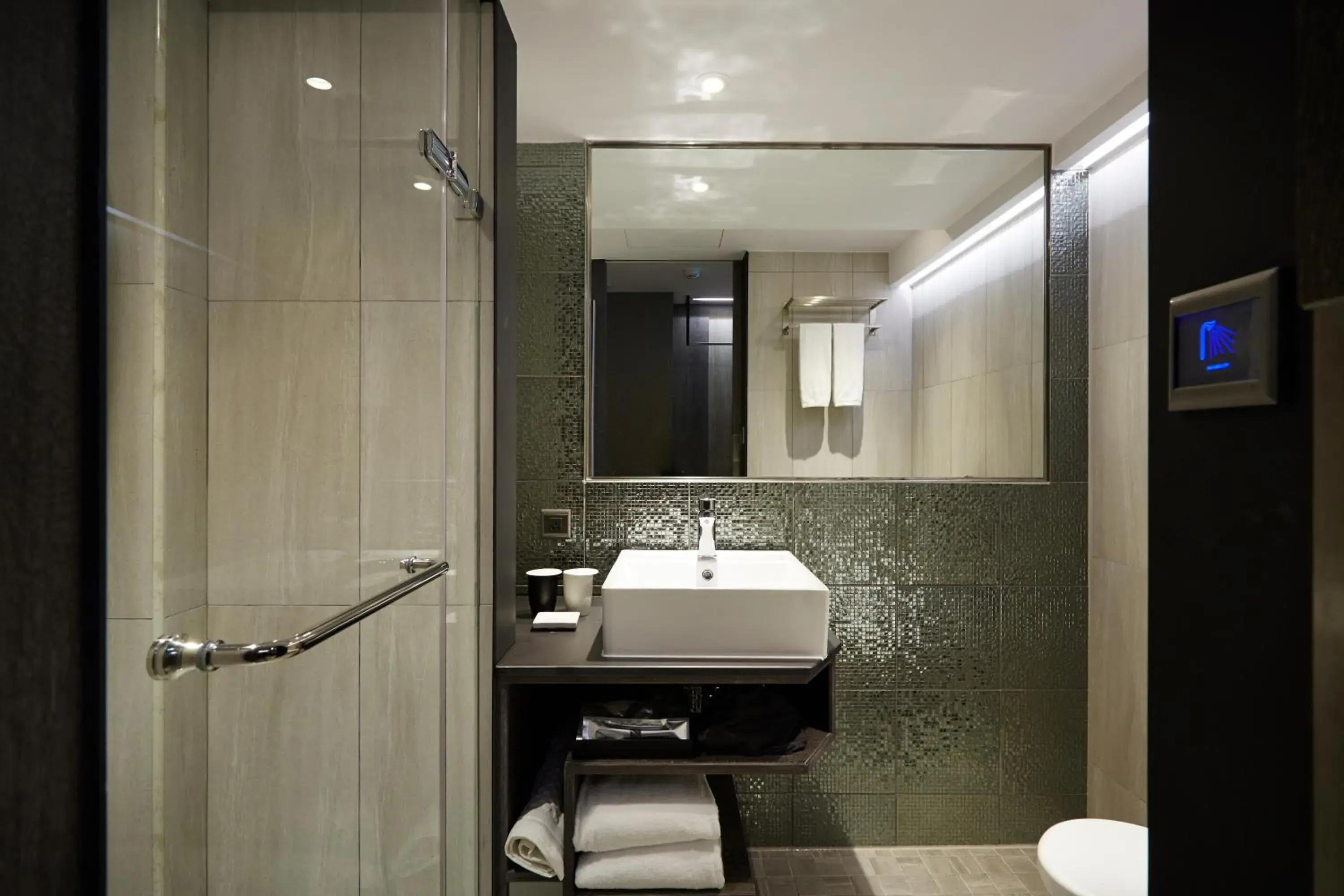 Shower, Bathroom in TANGO INN TAIPEI XIMEN