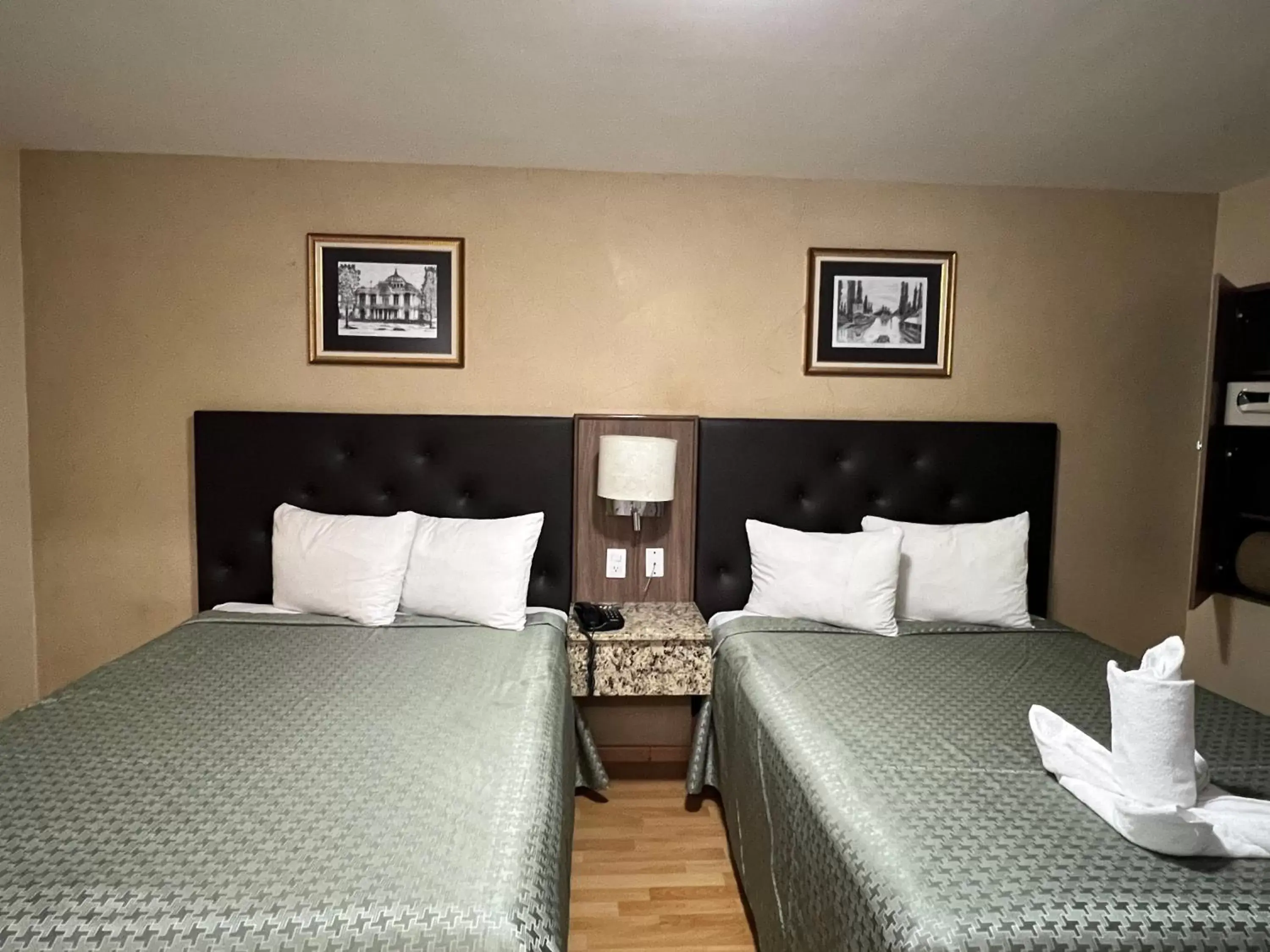 Bedroom, Bed in Hotel Castropol