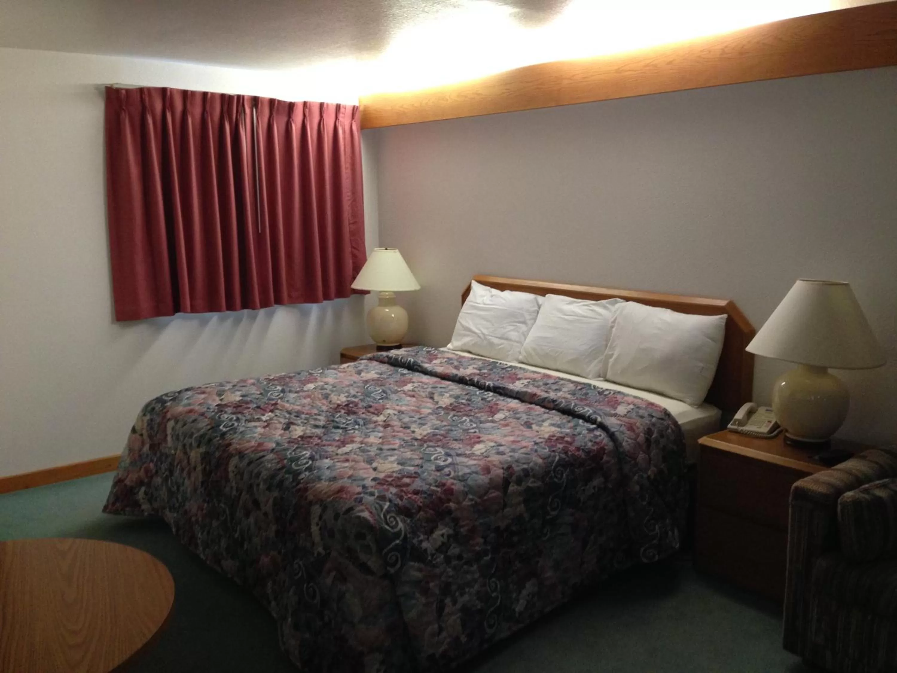 Queen Room - Non-Smoking in FairBridge Inn Express Billings Airport